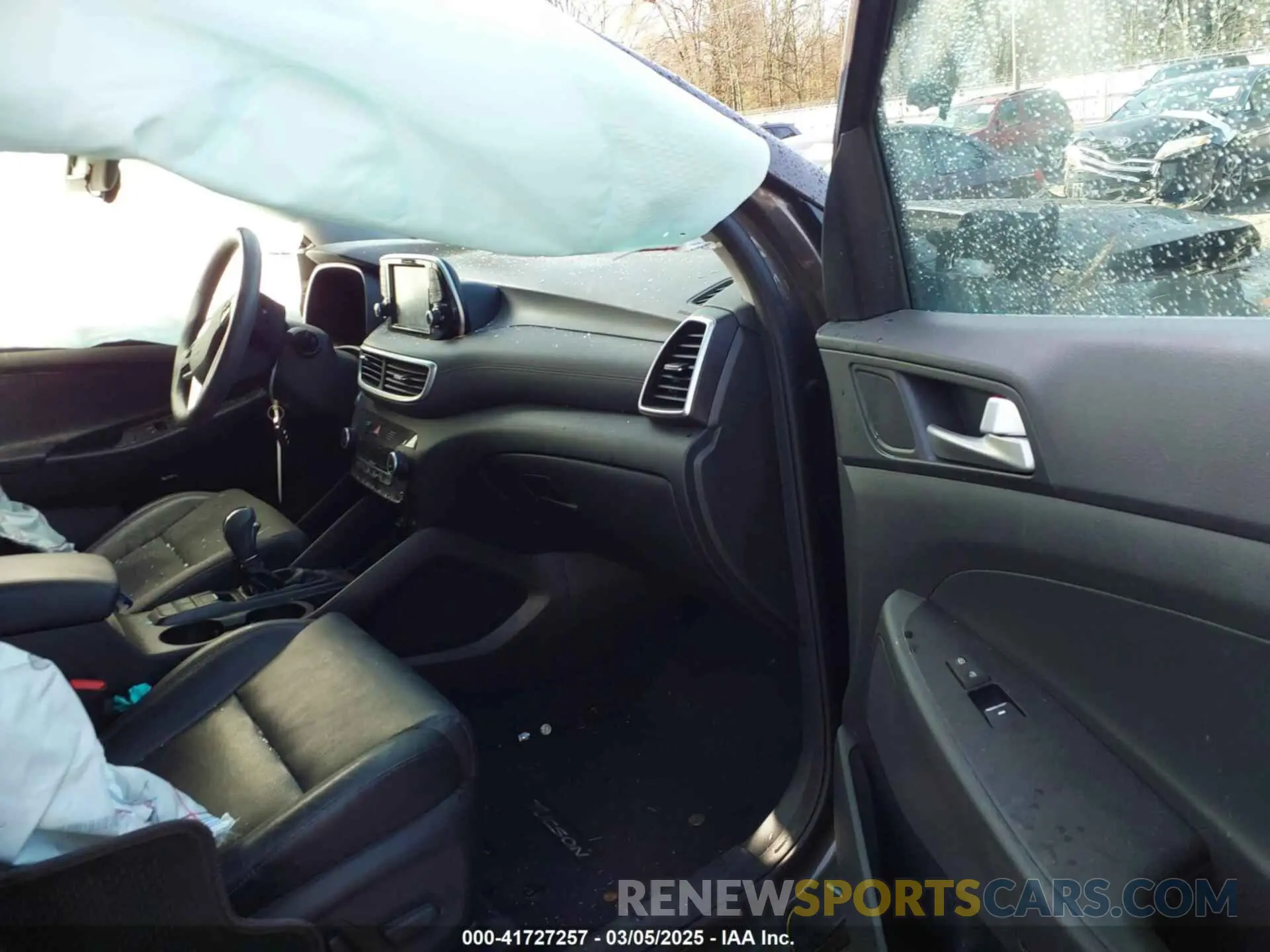 5 Фотография поврежденного автомобиля KM8J33AL4KU022757 HYUNDAI TUCSON 2019