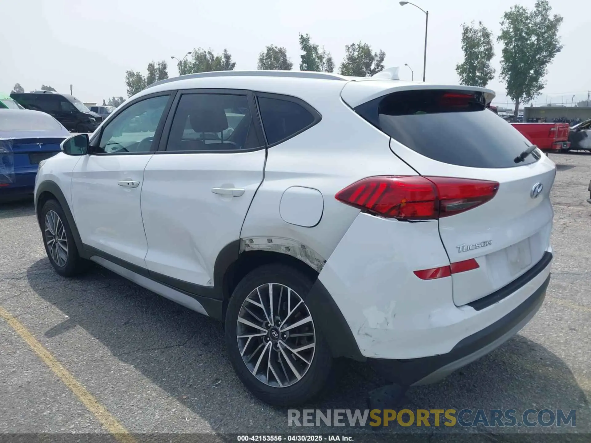 3 Фотография поврежденного автомобиля KM8J33AL5KU021603 HYUNDAI TUCSON 2019