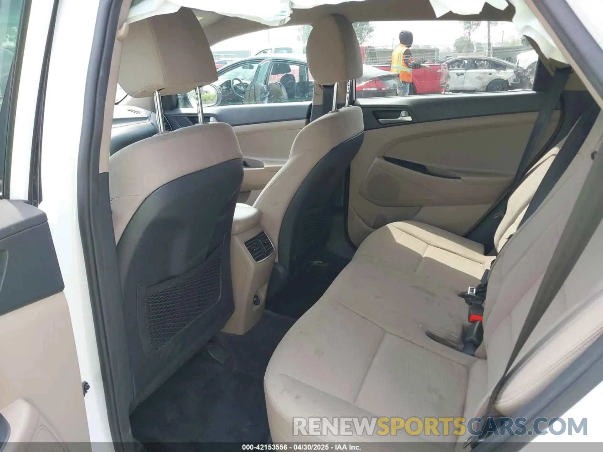 8 Фотография поврежденного автомобиля KM8J33AL5KU021603 HYUNDAI TUCSON 2019