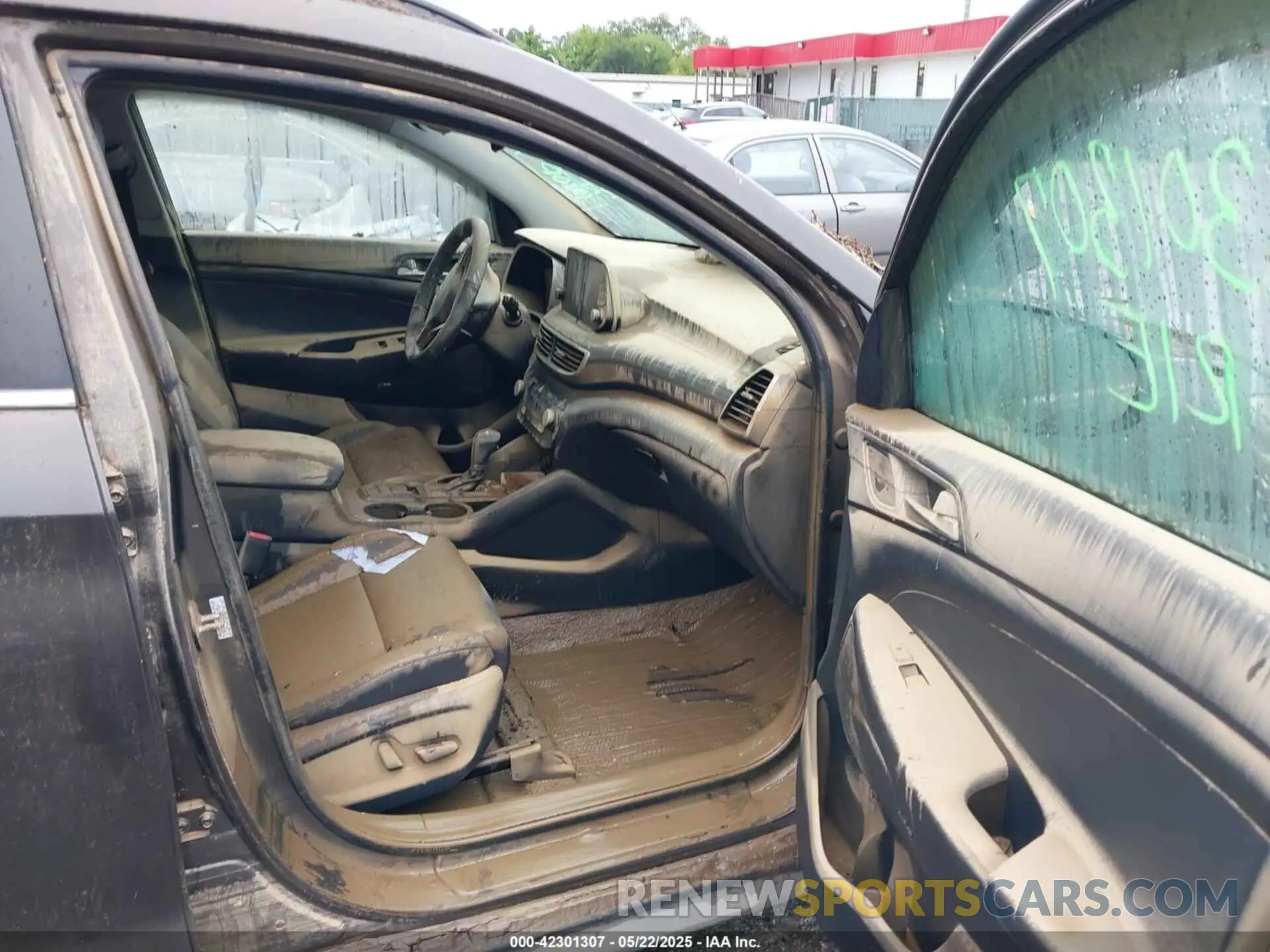 5 Фотография поврежденного автомобиля KM8J33AL5KU904519 HYUNDAI TUCSON 2019