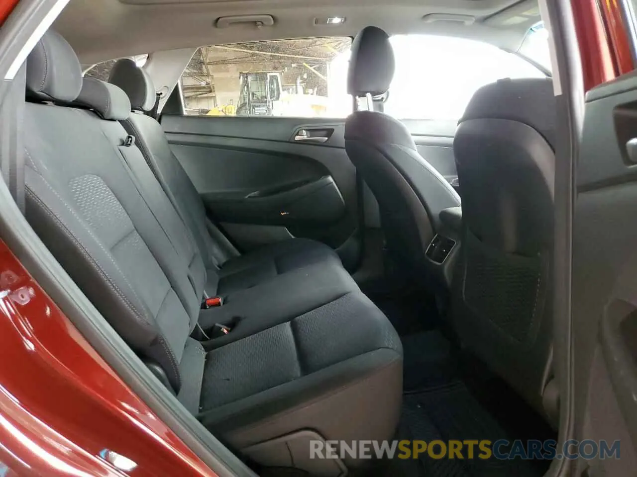 10 Photograph of a damaged car KM8J33AL5KU973100 HYUNDAI TUCSON 2019