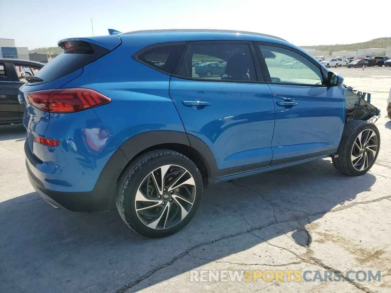 3 Фотография поврежденного автомобиля KM8J33AL6KU981447 HYUNDAI TUCSON 2019