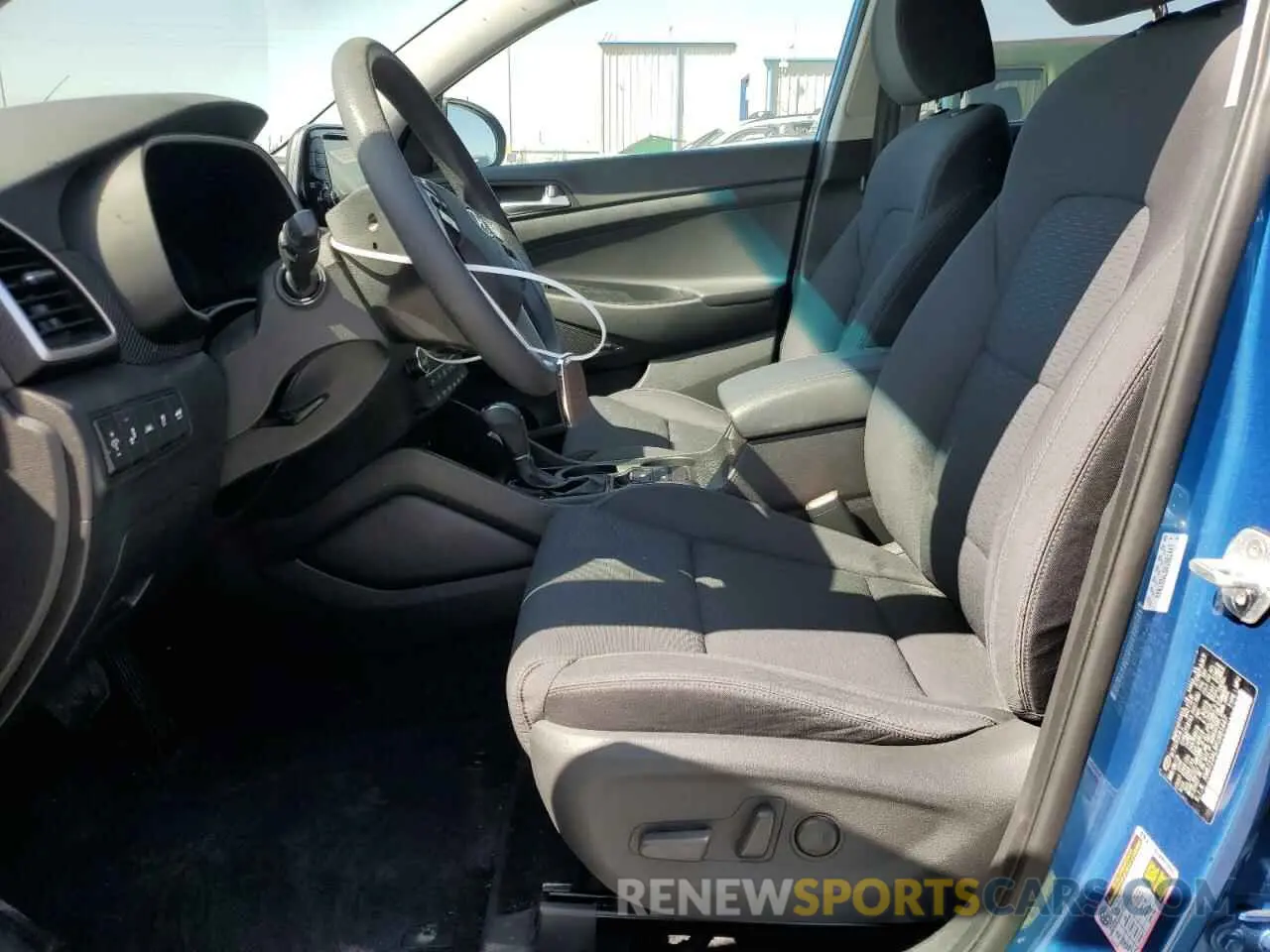 7 Фотография поврежденного автомобиля KM8J33AL6KU981447 HYUNDAI TUCSON 2019