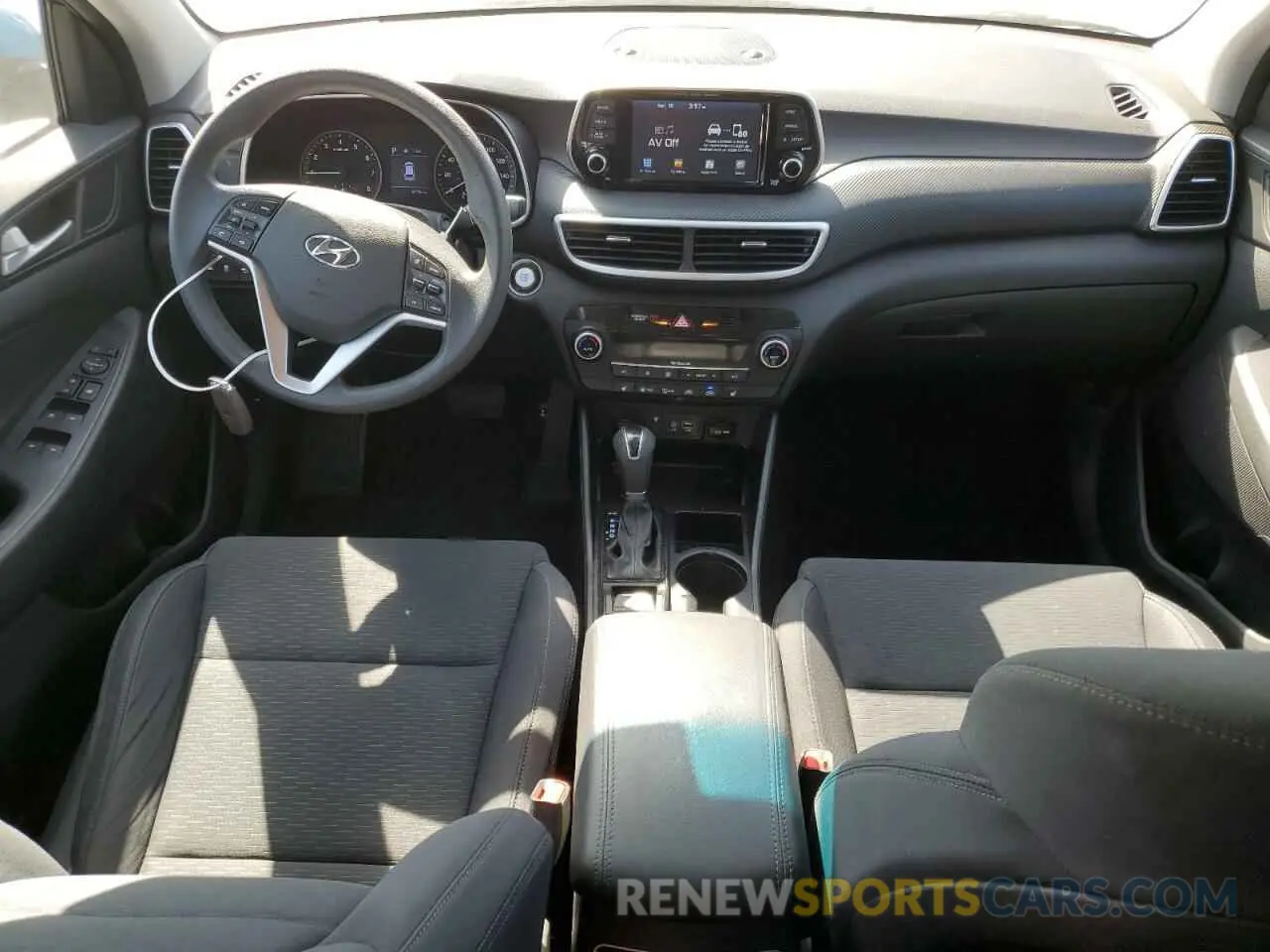 8 Фотография поврежденного автомобиля KM8J33AL6KU981447 HYUNDAI TUCSON 2019