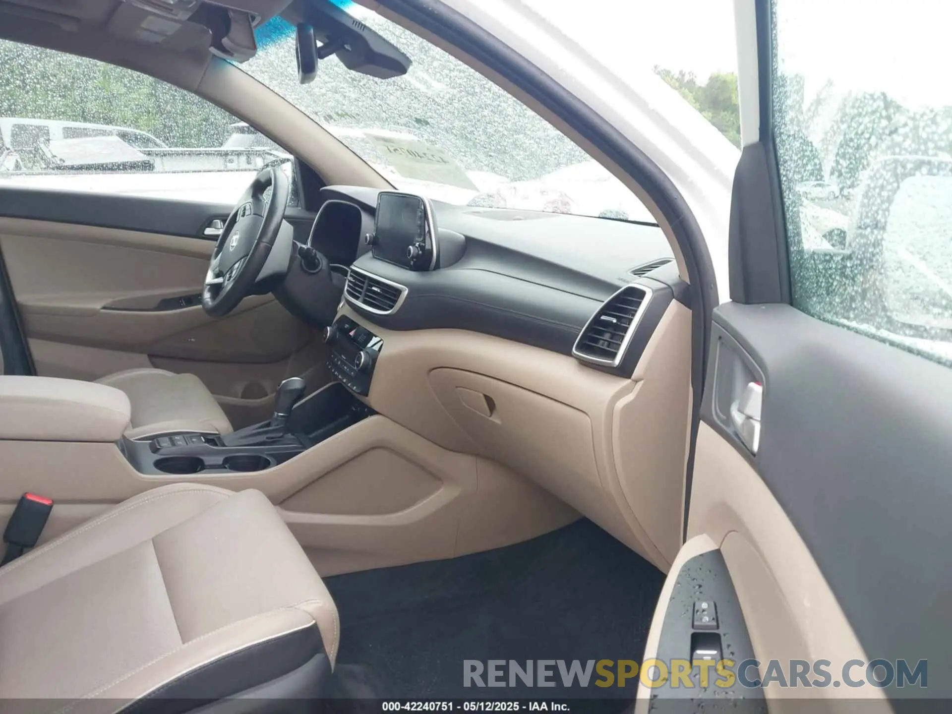 5 Photograph of a damaged car KM8J33AL8KU903140 HYUNDAI TUCSON 2019