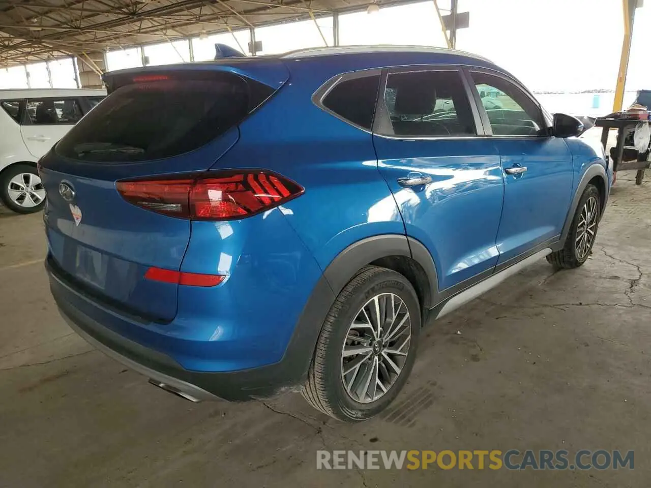 3 Фотография поврежденного автомобиля KM8J33AL9KU012418 HYUNDAI TUCSON 2019