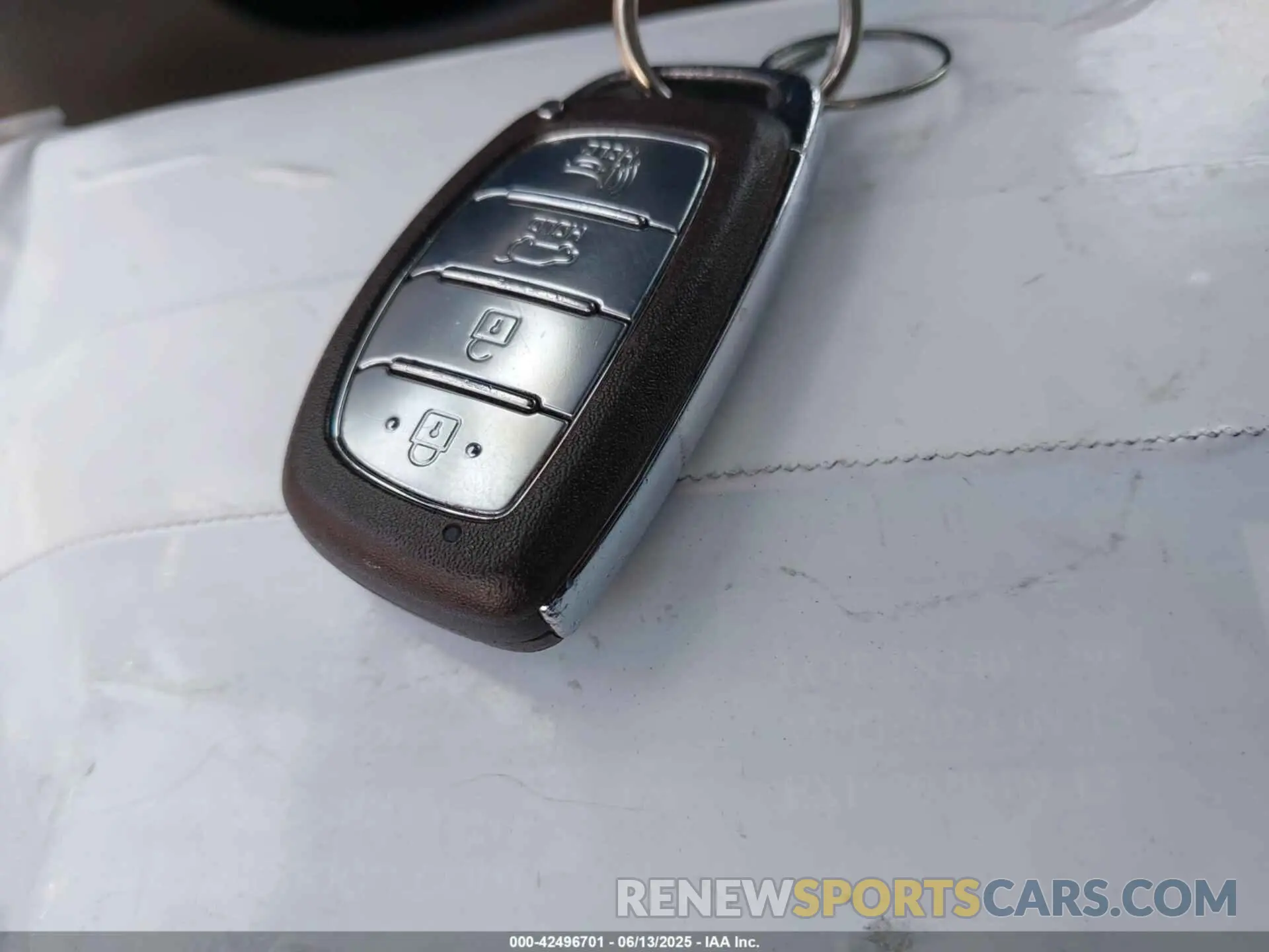 11 Photograph of a damaged car KM8J33AL9KU885912 HYUNDAI TUCSON 2019