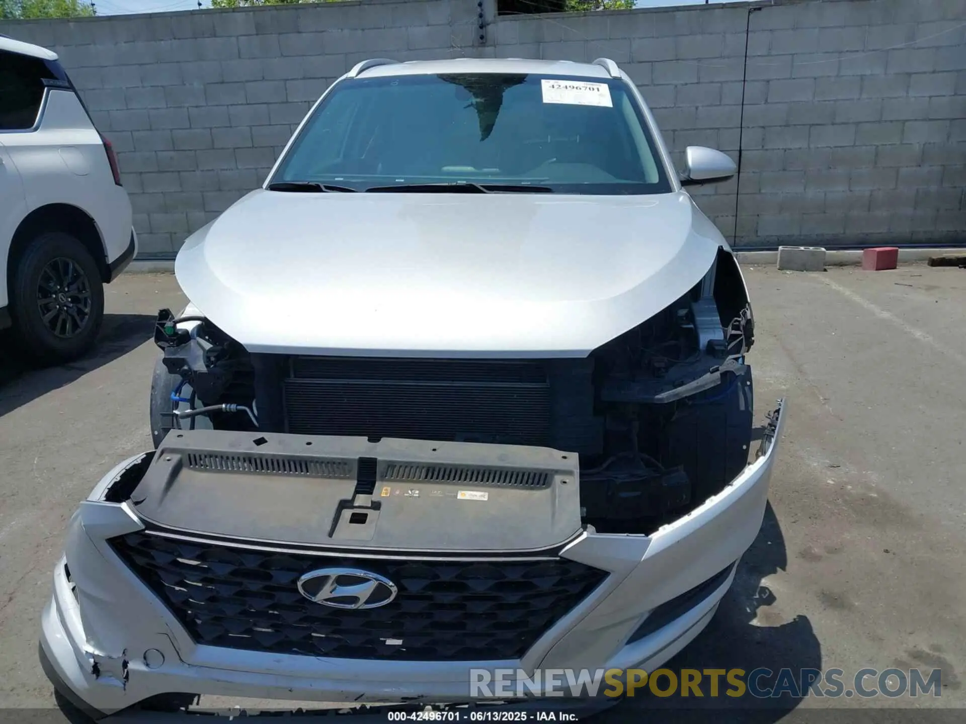 13 Photograph of a damaged car KM8J33AL9KU885912 HYUNDAI TUCSON 2019