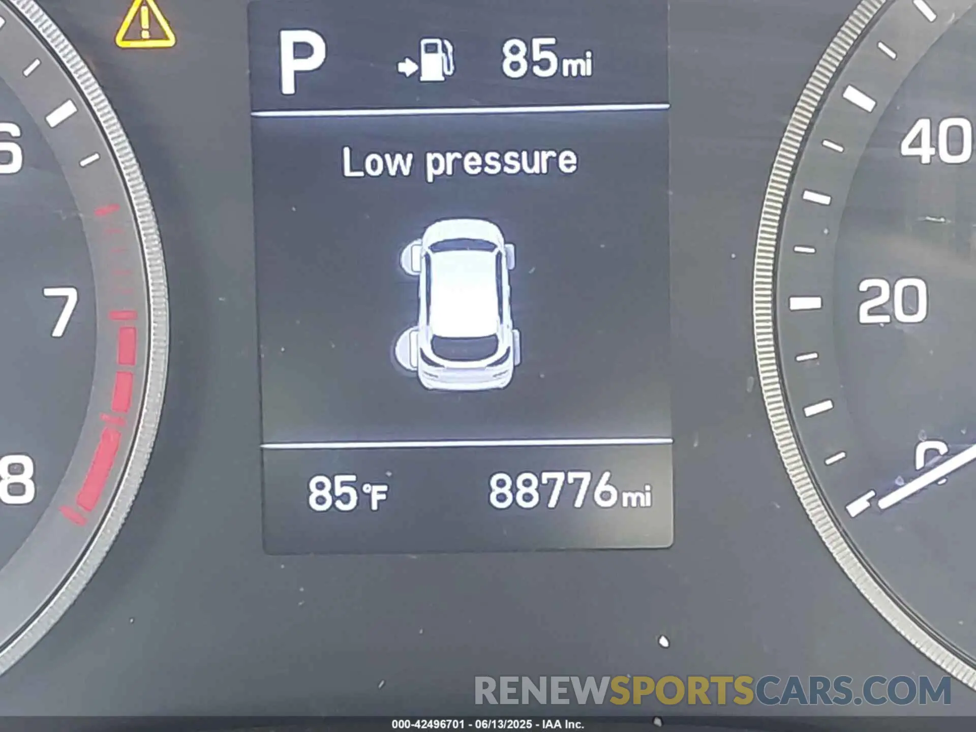 16 Photograph of a damaged car KM8J33AL9KU885912 HYUNDAI TUCSON 2019