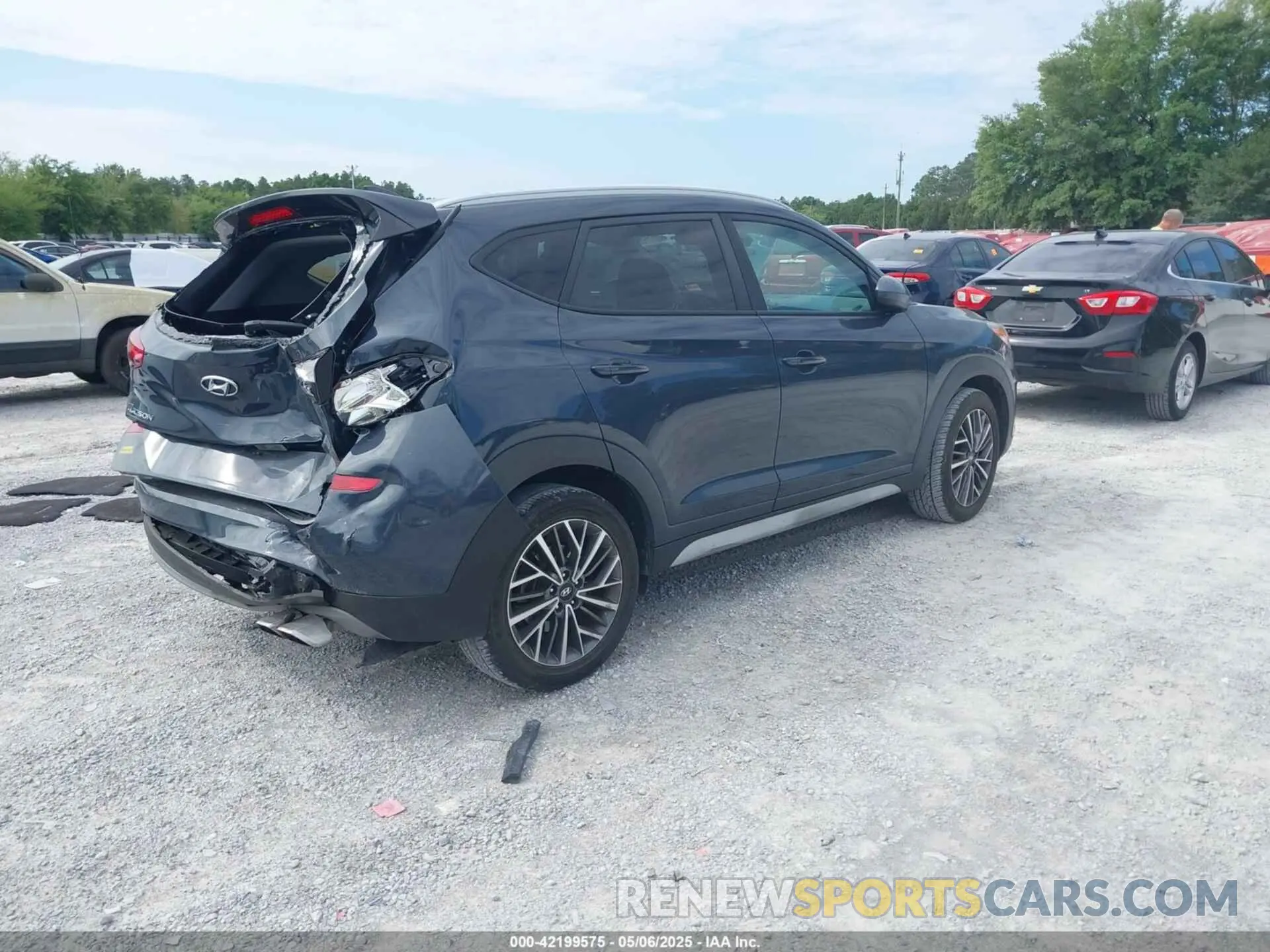 4 Фотография поврежденного автомобиля KM8J33AL9KU949771 HYUNDAI TUCSON 2019