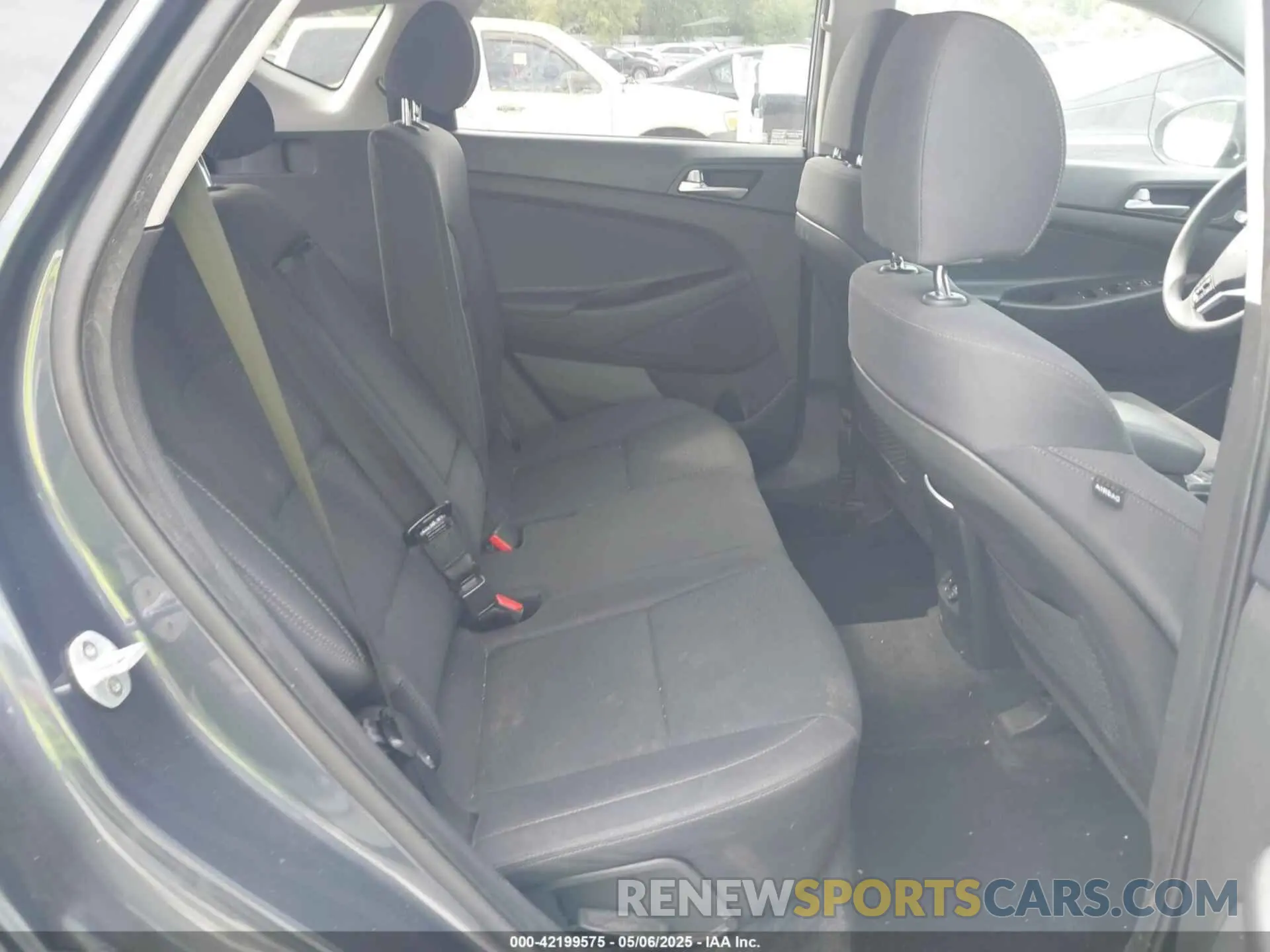 8 Фотография поврежденного автомобиля KM8J33AL9KU949771 HYUNDAI TUCSON 2019