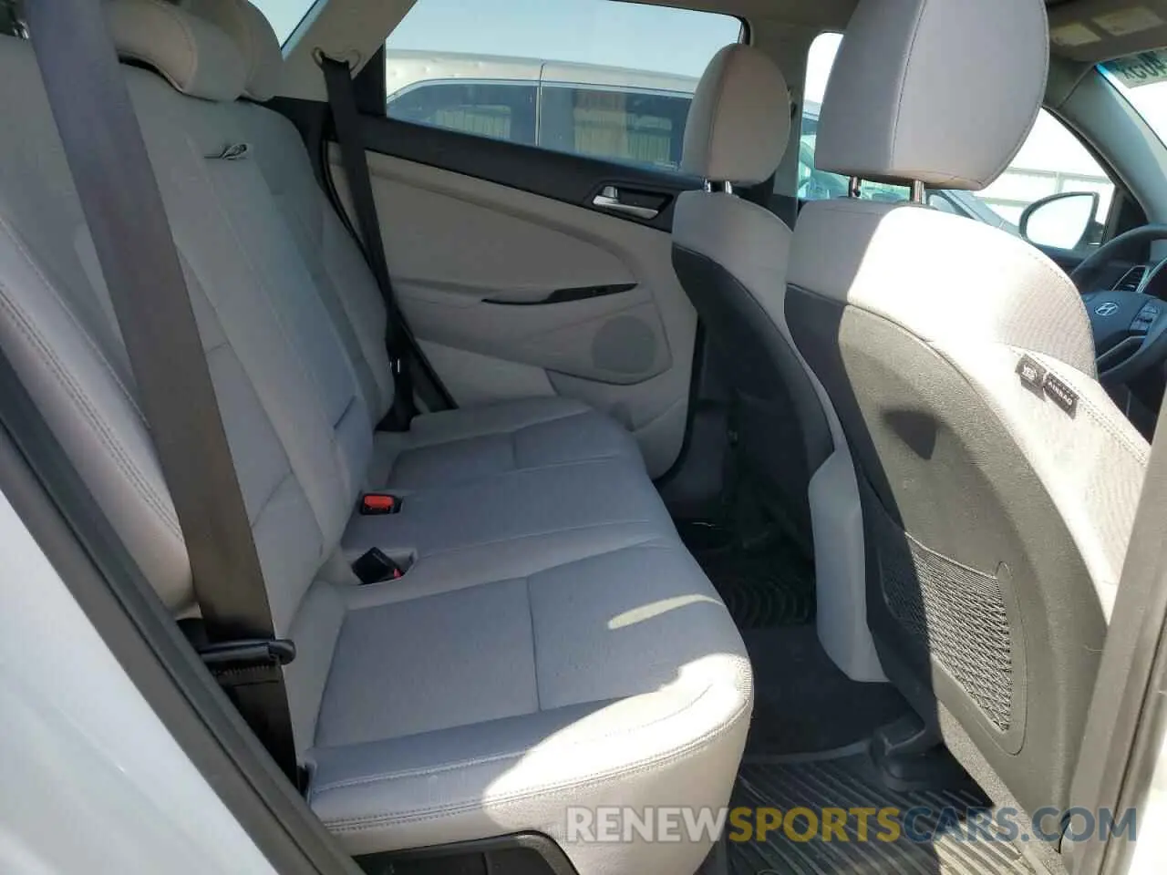 11 Photograph of a damaged car KM8J3CA40KU070717 HYUNDAI TUCSON 2019