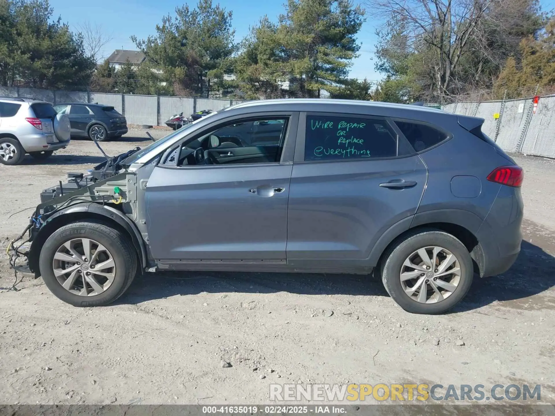 15 Фотография поврежденного автомобиля KM8J3CA43KU075720 HYUNDAI TUCSON 2019