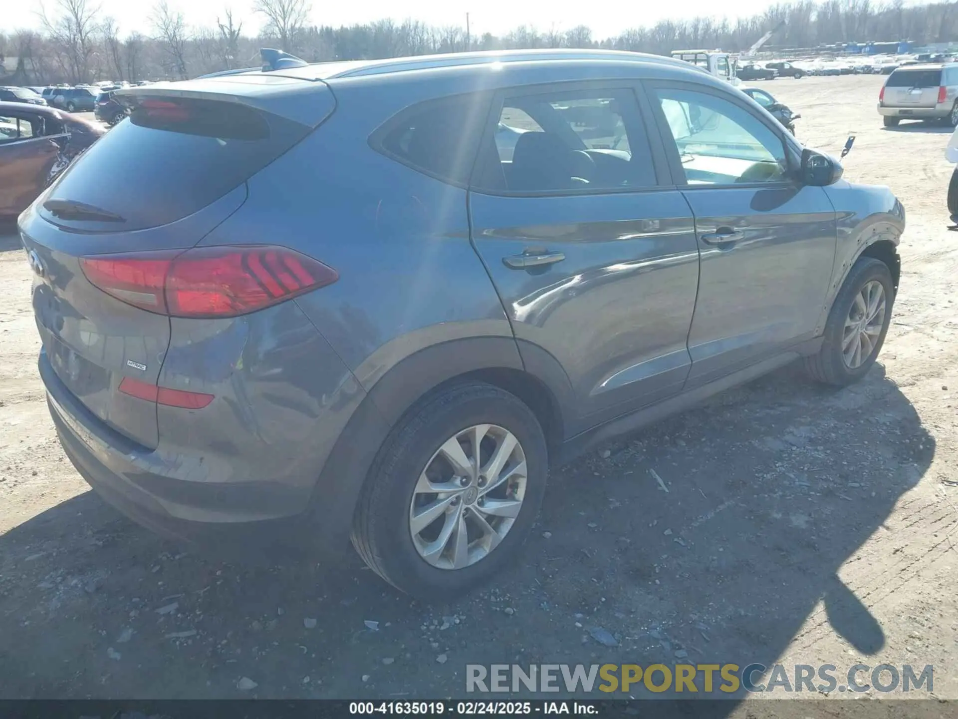 4 Фотография поврежденного автомобиля KM8J3CA43KU075720 HYUNDAI TUCSON 2019