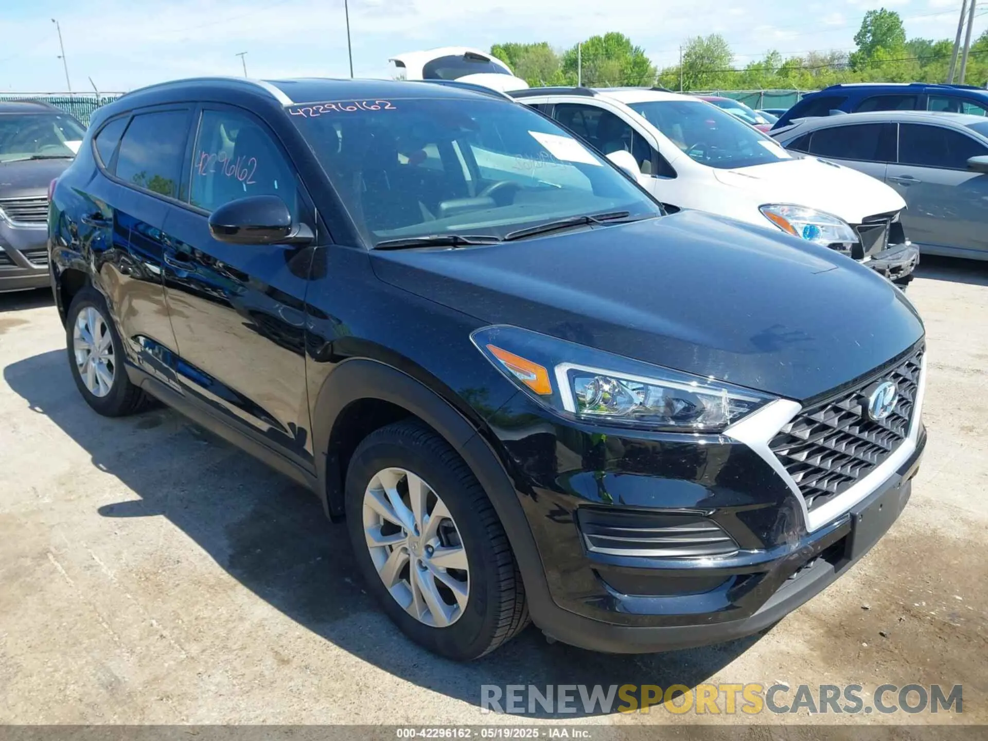 1 Photograph of a damaged car KM8J3CA46KU935335 HYUNDAI TUCSON 2019