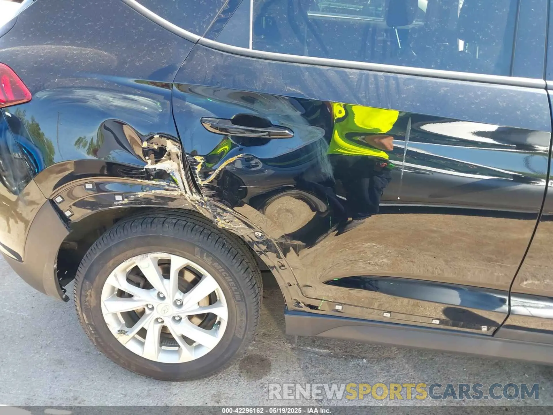 6 Photograph of a damaged car KM8J3CA46KU935335 HYUNDAI TUCSON 2019