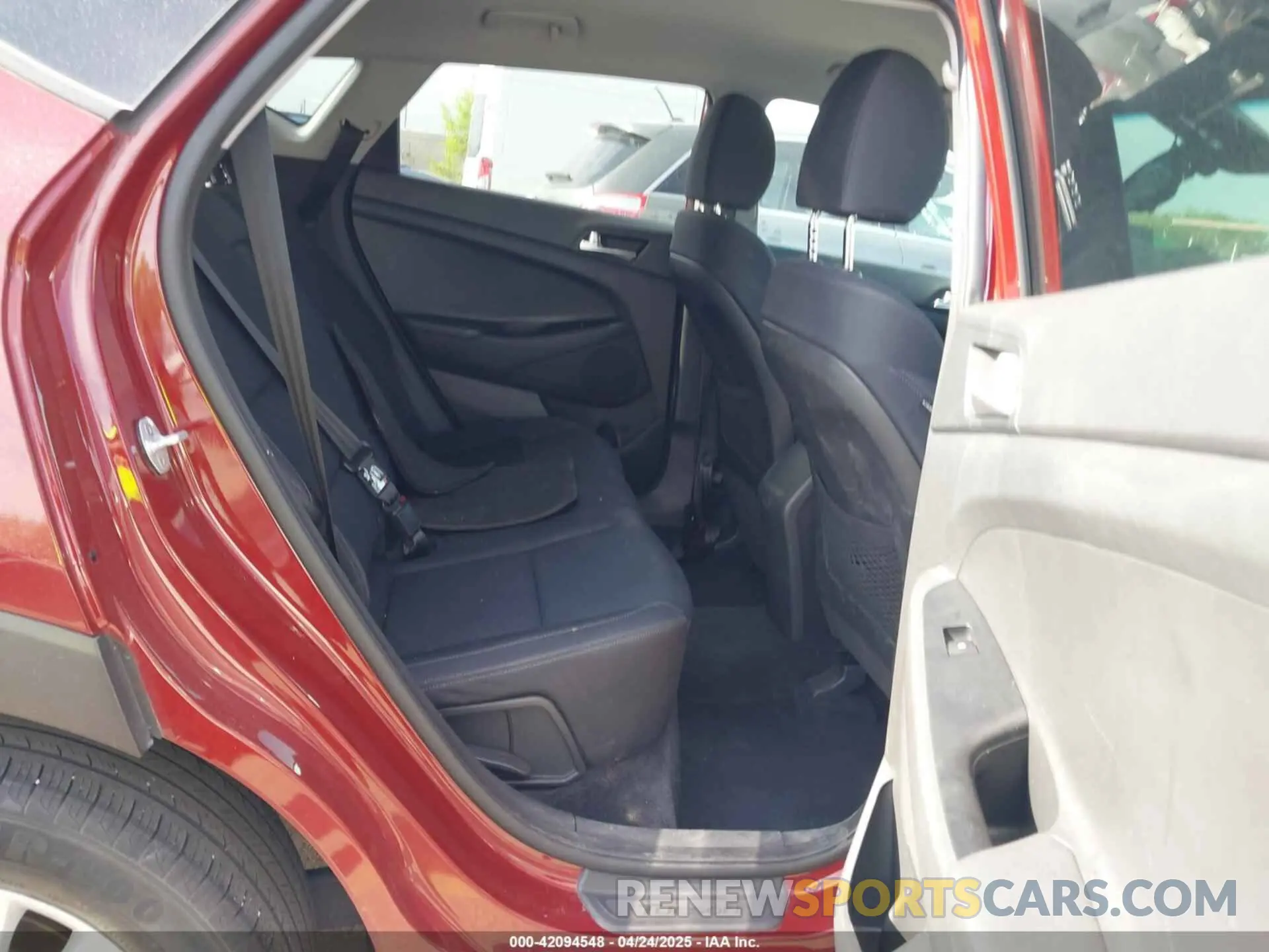 8 Фотография поврежденного автомобиля KM8J3CA47KU881379 HYUNDAI TUCSON 2019