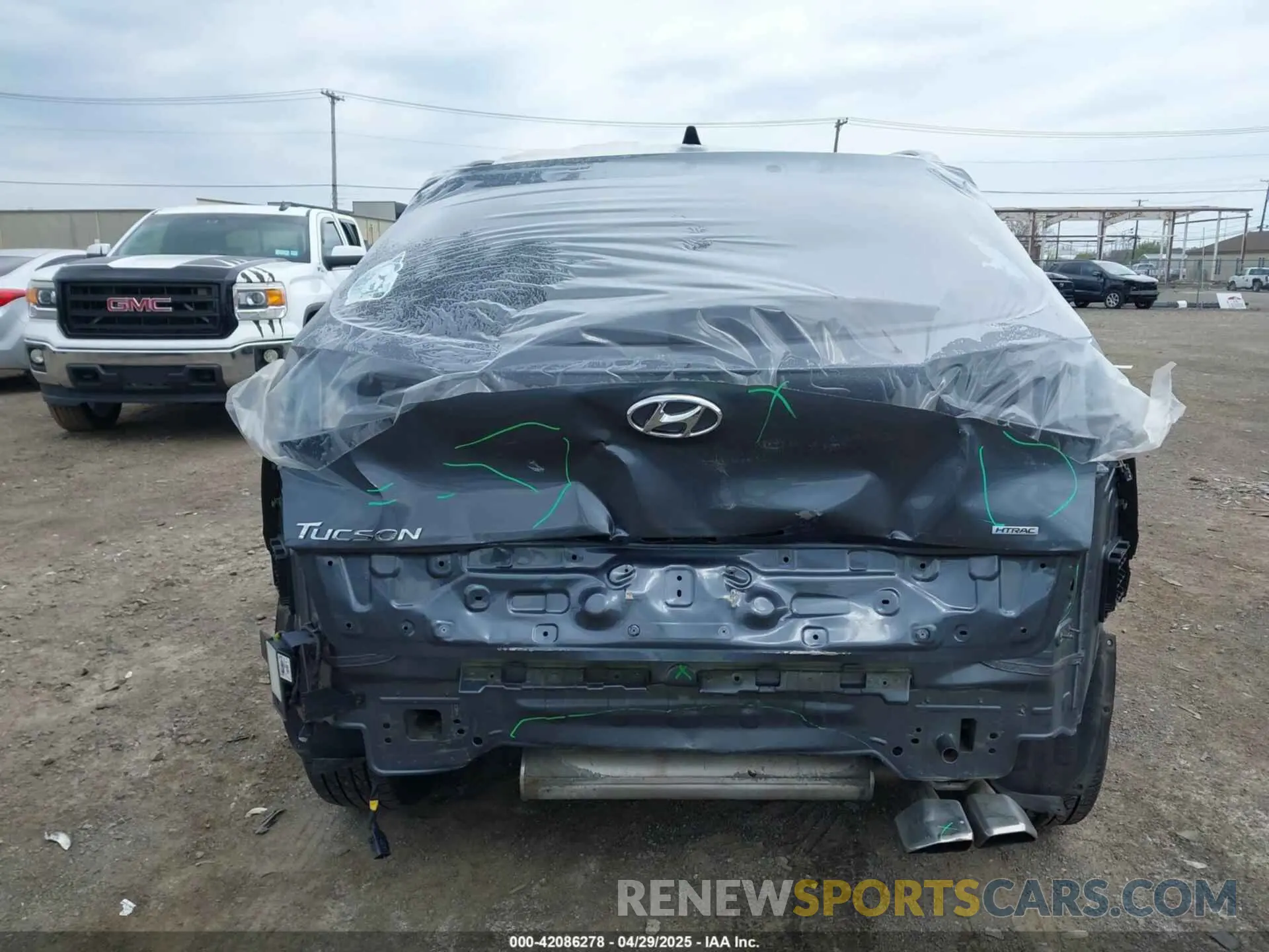 16 Photograph of a damaged car KM8J3CAL2KU009361 HYUNDAI TUCSON 2019