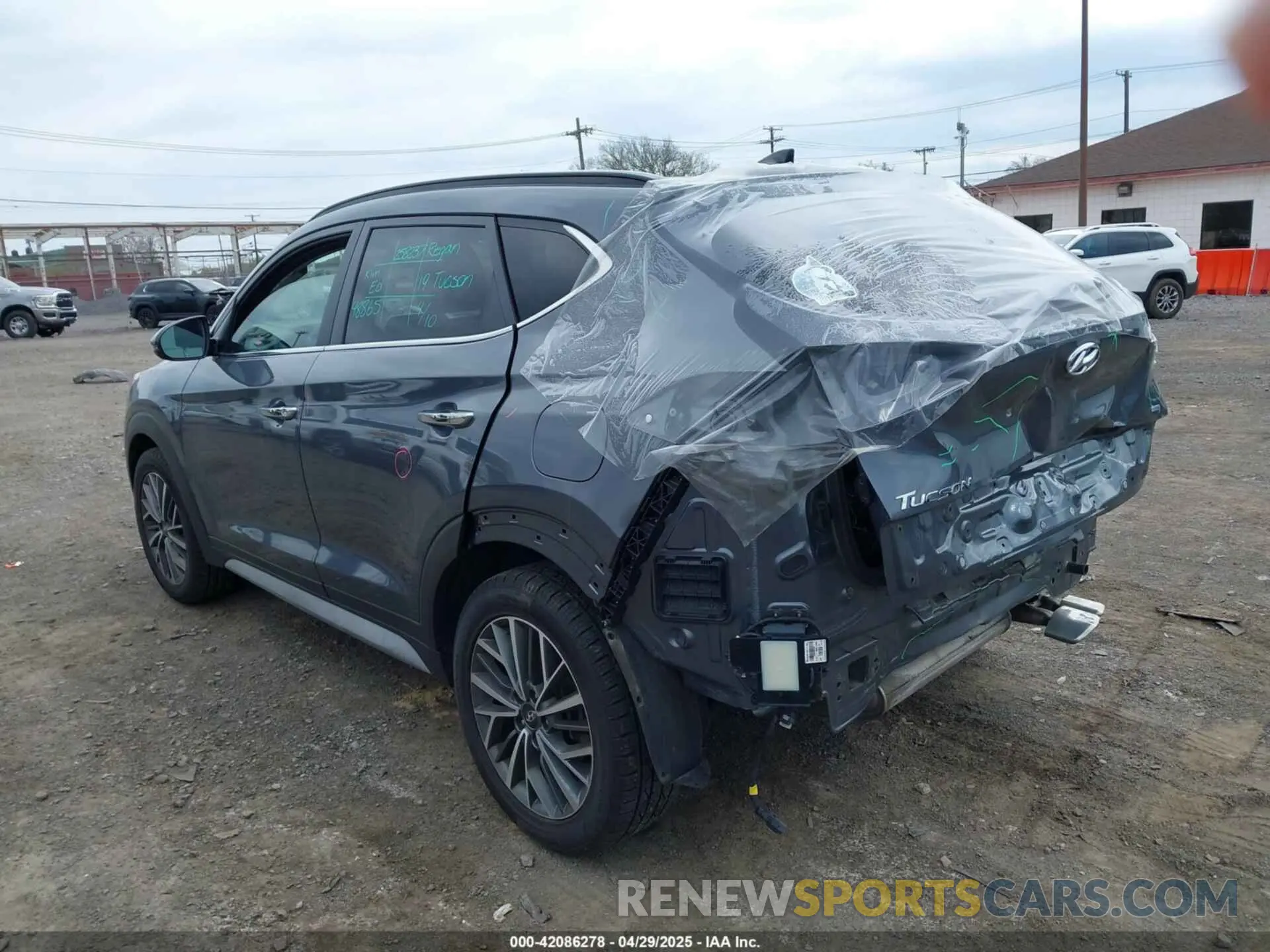 3 Photograph of a damaged car KM8J3CAL2KU009361 HYUNDAI TUCSON 2019