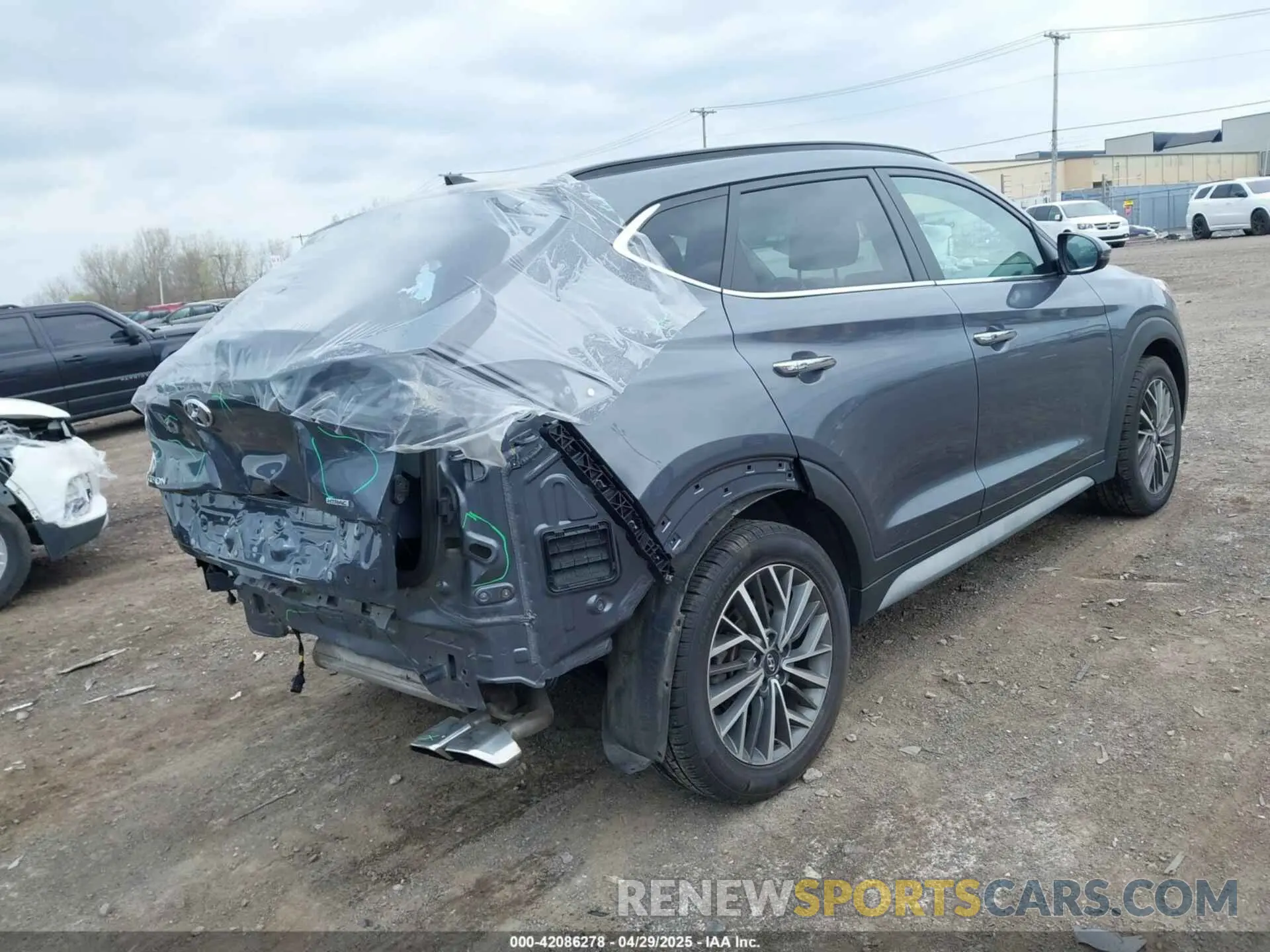 4 Photograph of a damaged car KM8J3CAL2KU009361 HYUNDAI TUCSON 2019