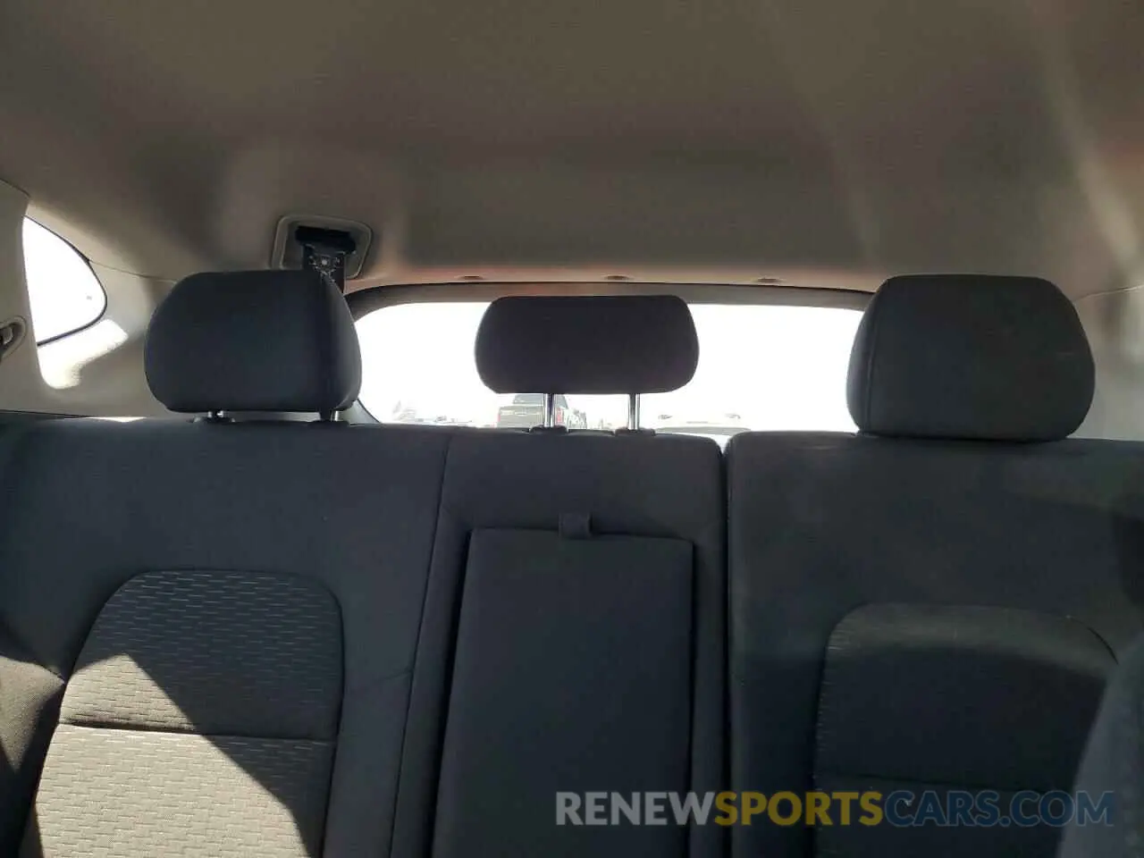 10 Photograph of a damaged car KM8J3CAL3KU962242 HYUNDAI TUCSON 2019