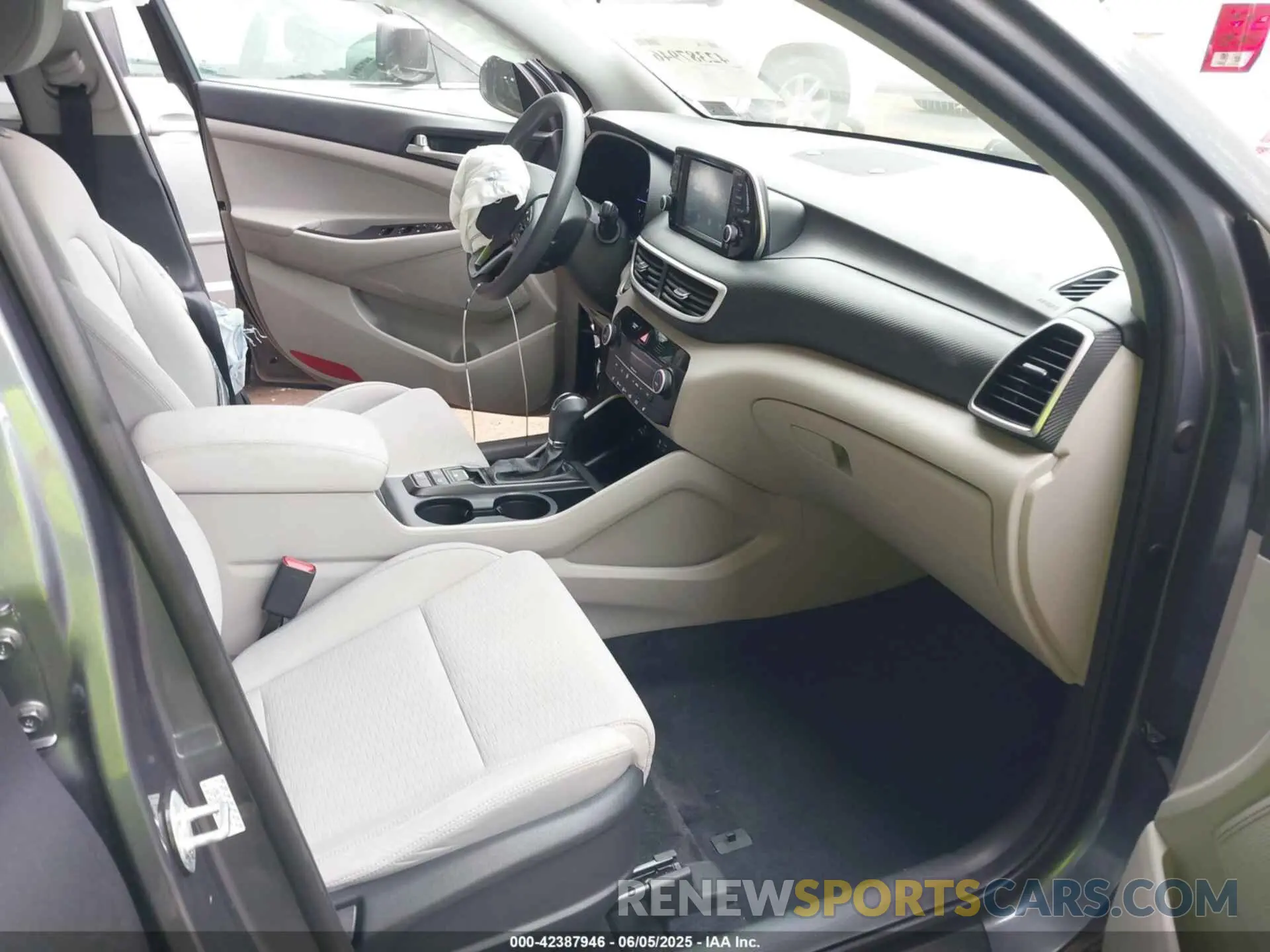 5 Фотография поврежденного автомобиля KM8J3CAL7KU993669 HYUNDAI TUCSON 2019