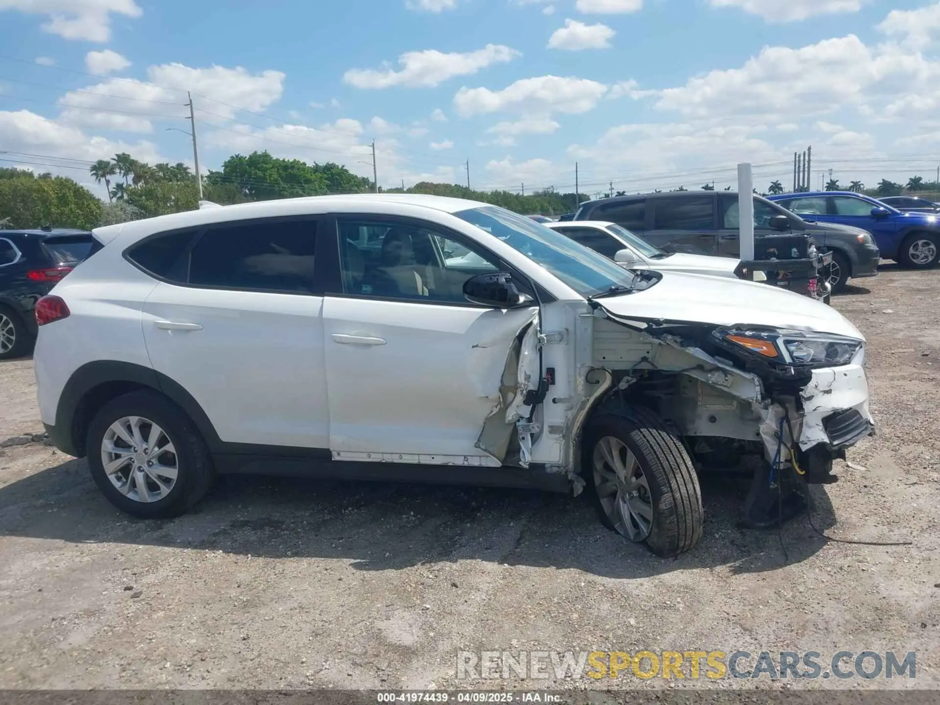 13 Фотография поврежденного автомобиля KM8J23A40LU202931 HYUNDAI TUCSON 2020