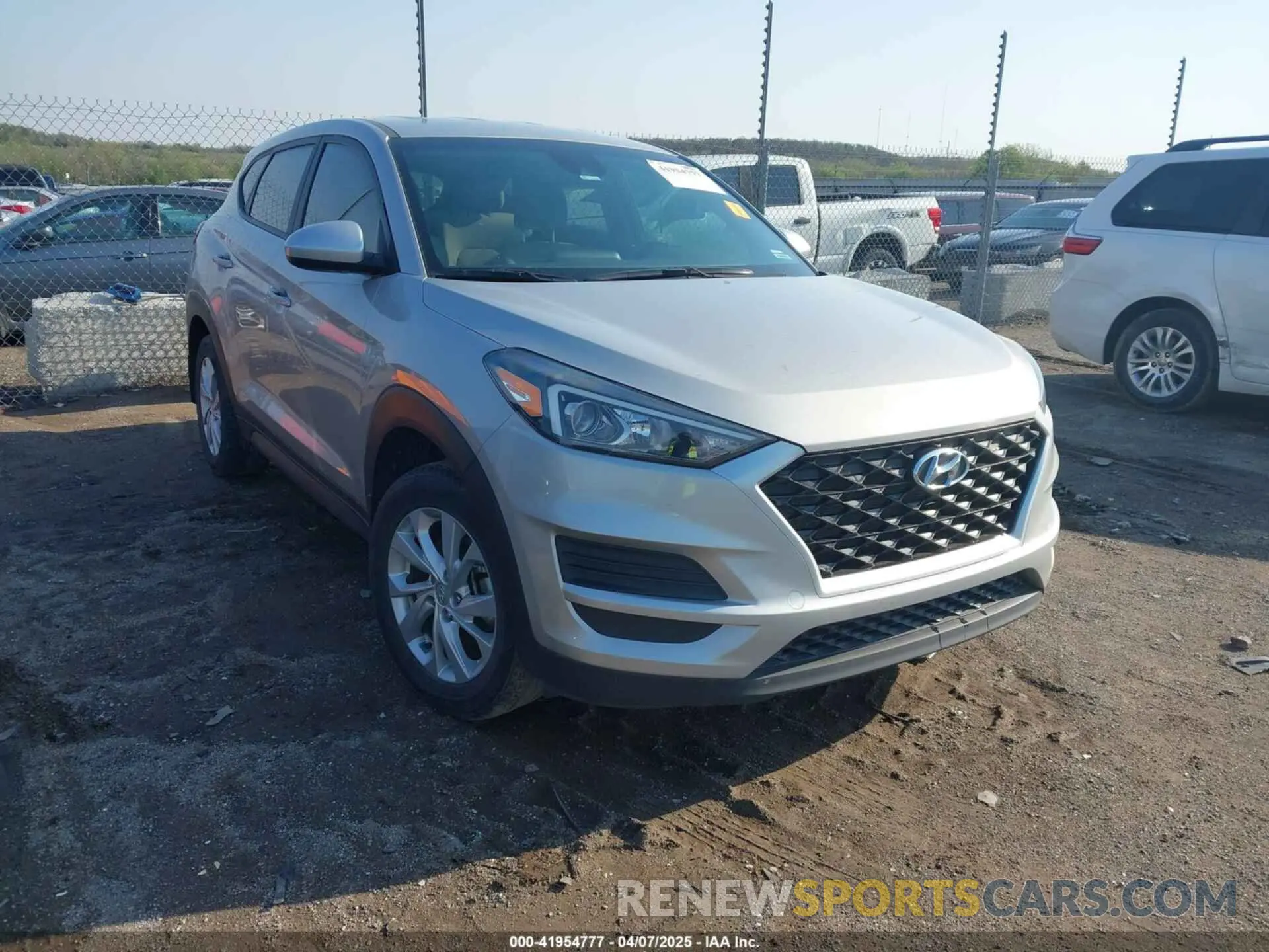 1 Фотография поврежденного автомобиля KM8J23A41LU140200 HYUNDAI TUCSON 2020
