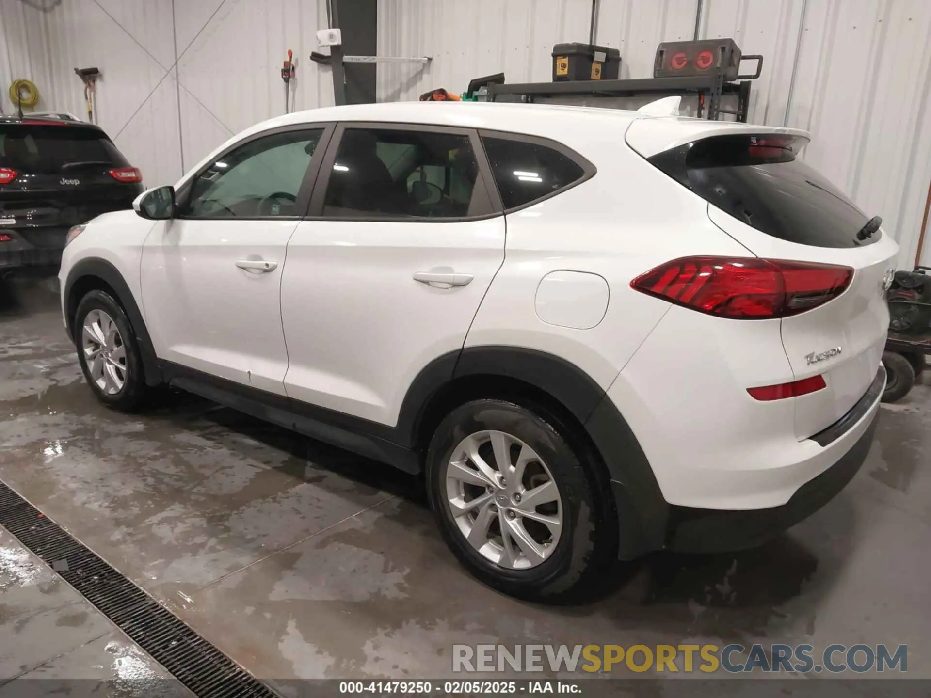 3 Photograph of a damaged car KM8J23A41LU208415 HYUNDAI TUCSON 2020