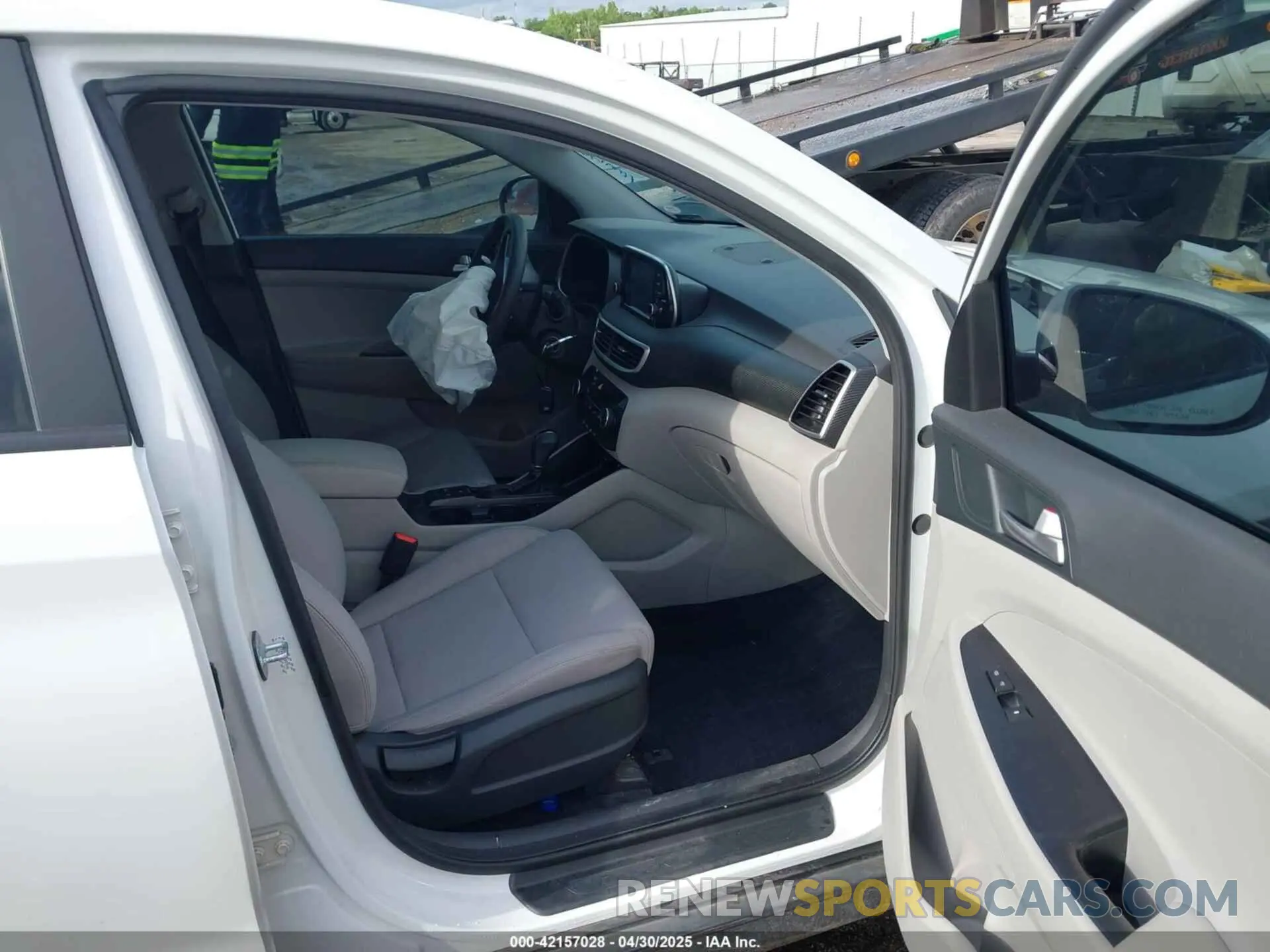 5 Фотография поврежденного автомобиля KM8J23A47LU097546 HYUNDAI TUCSON 2020