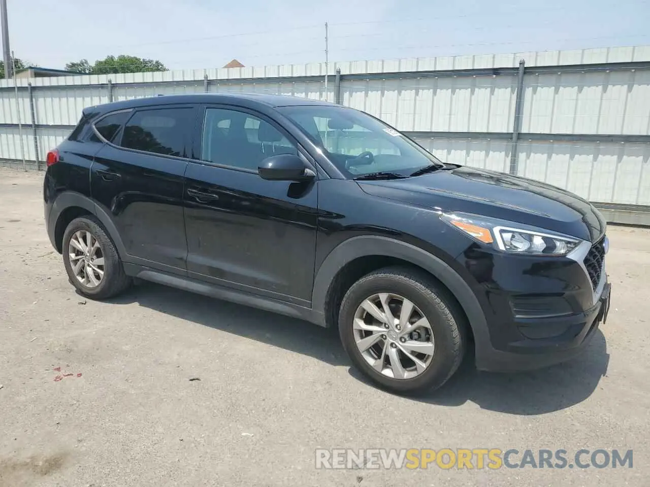 4 Photograph of a damaged car KM8J23A47LU250524 HYUNDAI TUCSON 2020