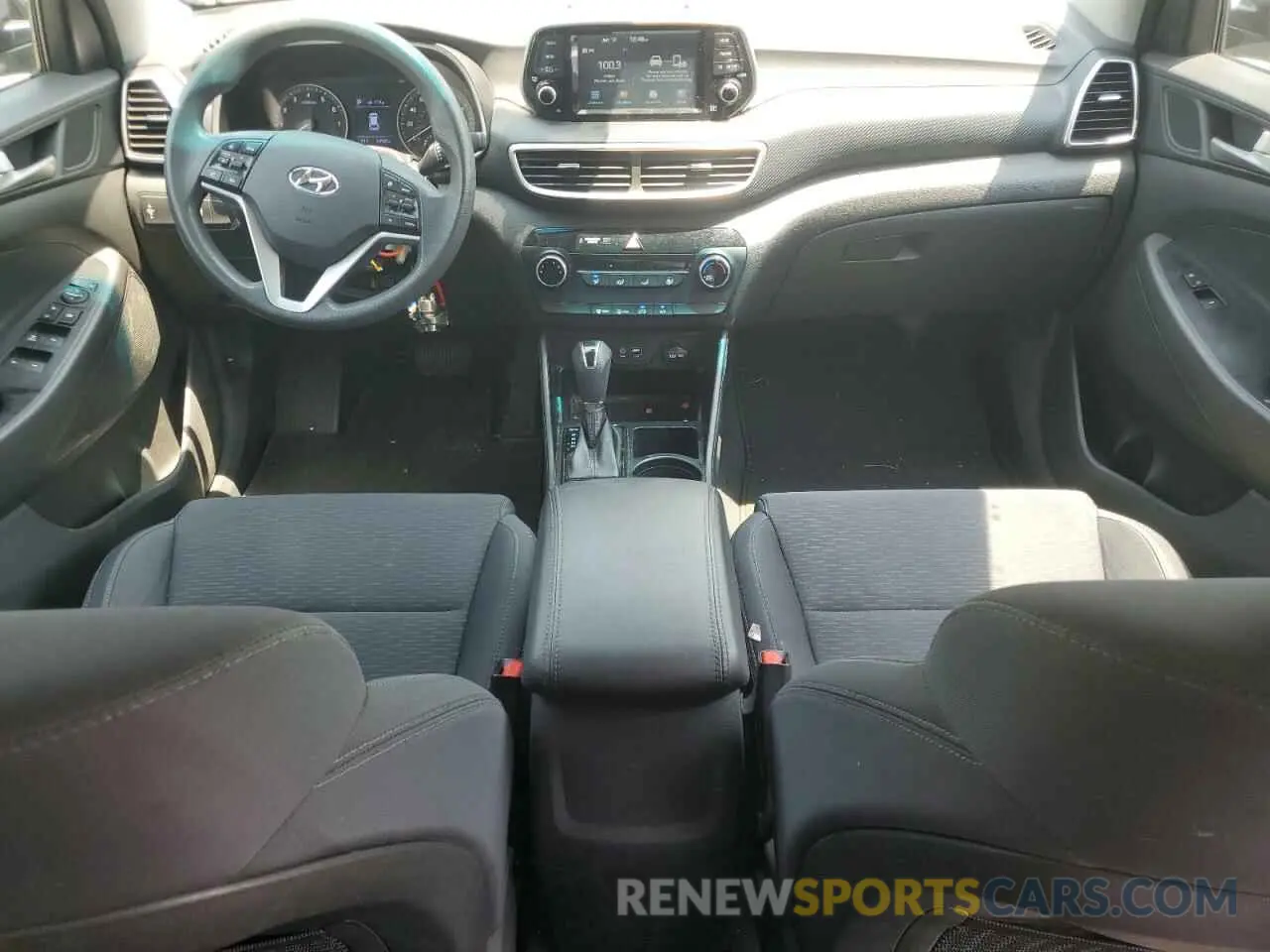 8 Photograph of a damaged car KM8J23A47LU250524 HYUNDAI TUCSON 2020