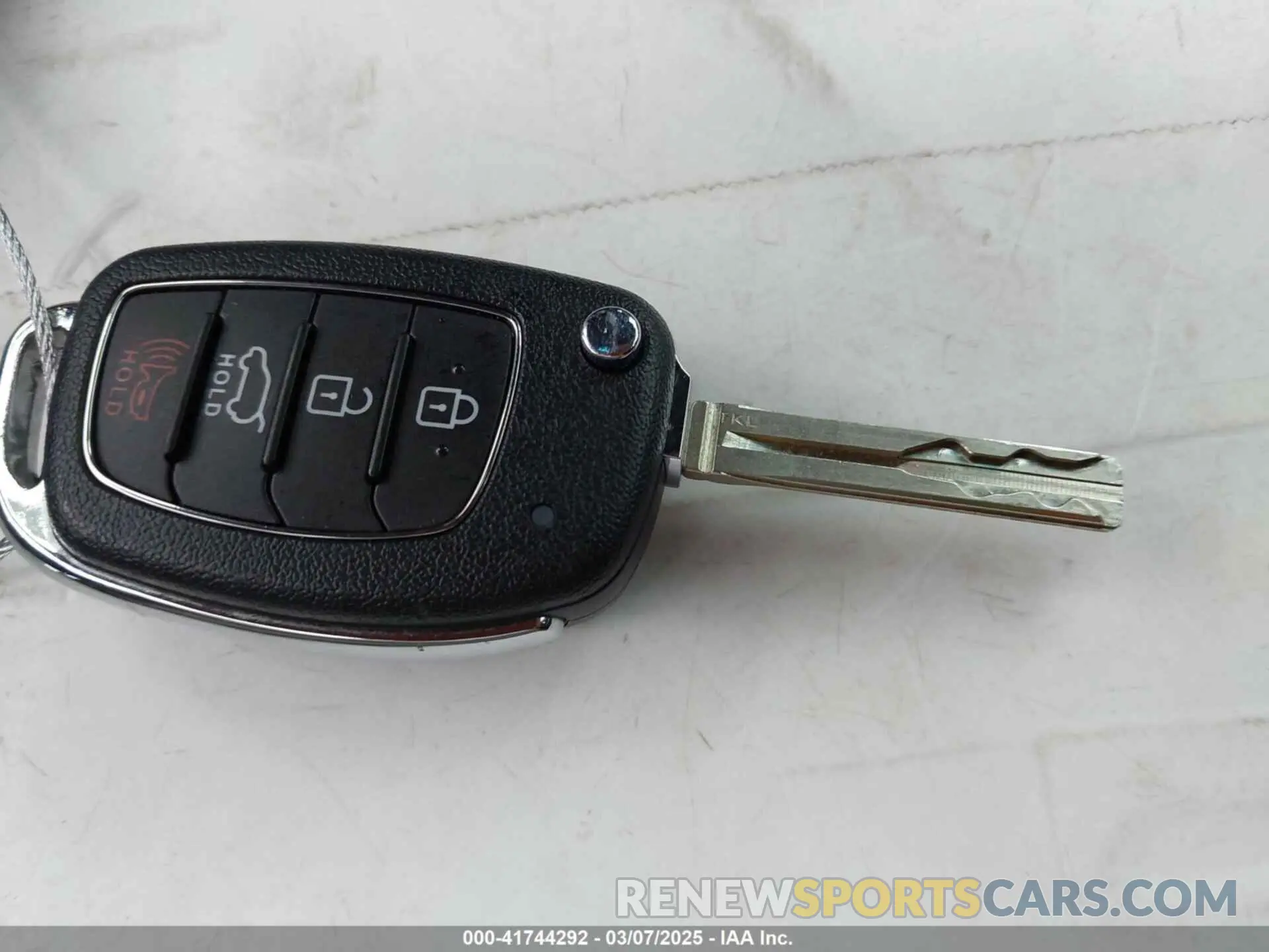 11 Фотография поврежденного автомобиля KM8J23A49LU082160 HYUNDAI TUCSON 2020