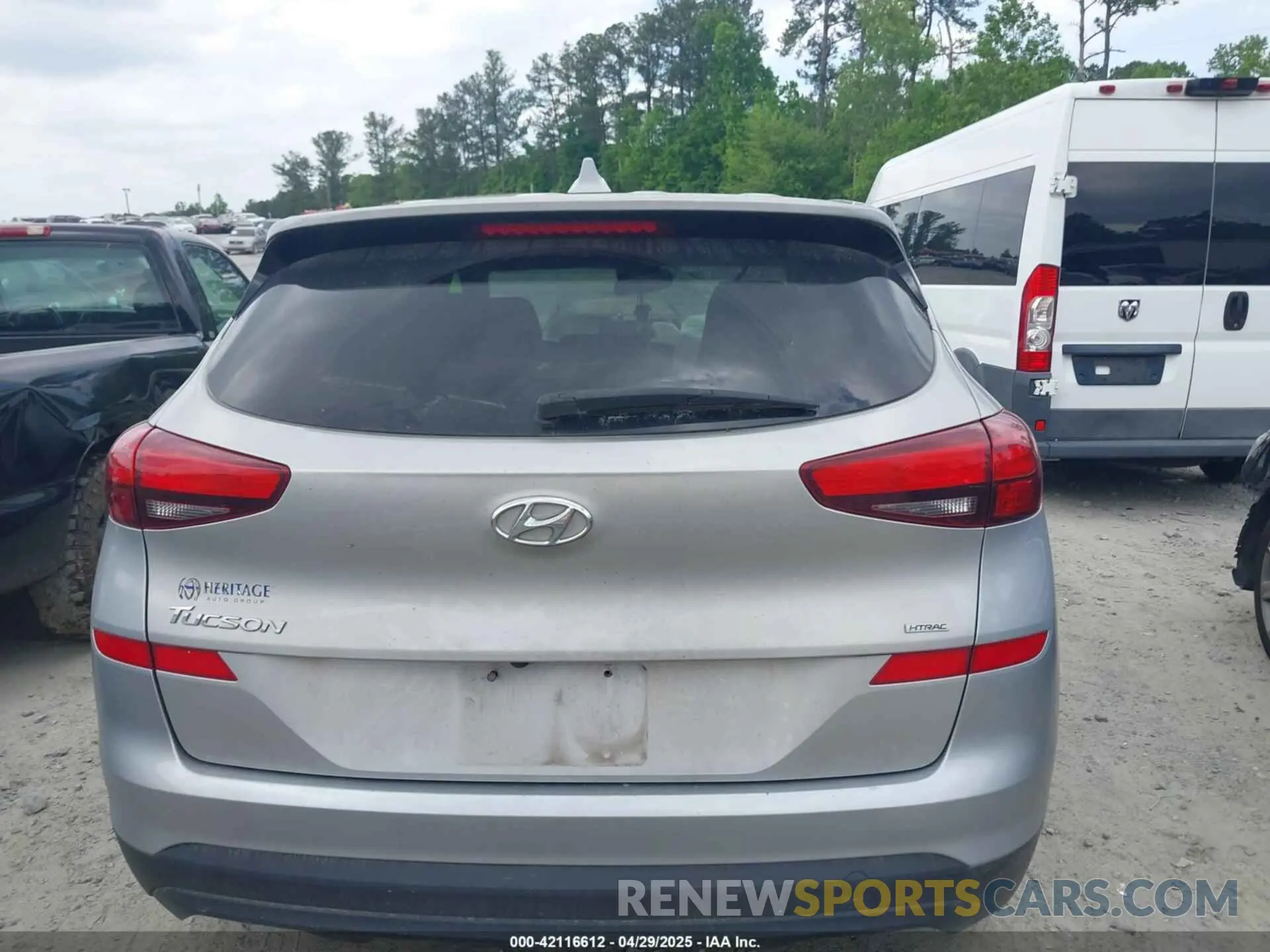 16 Photograph of a damaged car KM8J2CA40LU175326 HYUNDAI TUCSON 2020
