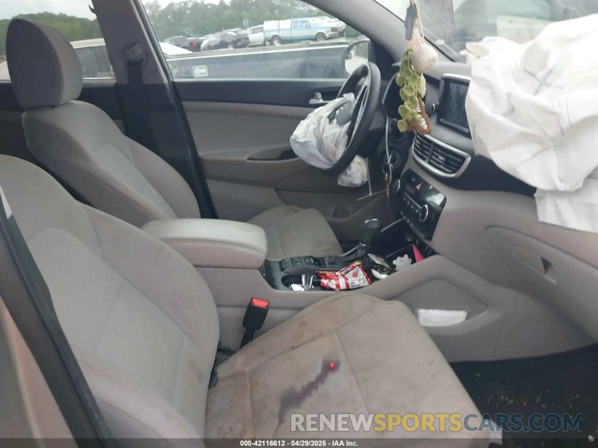 5 Photograph of a damaged car KM8J2CA40LU175326 HYUNDAI TUCSON 2020