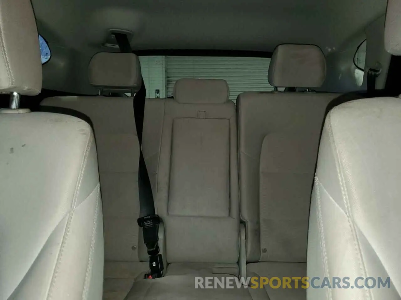 10 Photograph of a damaged car KM8J2CA40LU228560 HYUNDAI TUCSON 2020