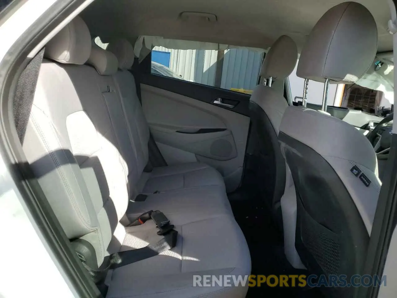 10 Photograph of a damaged car KM8J2CA40LU241051 HYUNDAI TUCSON 2020