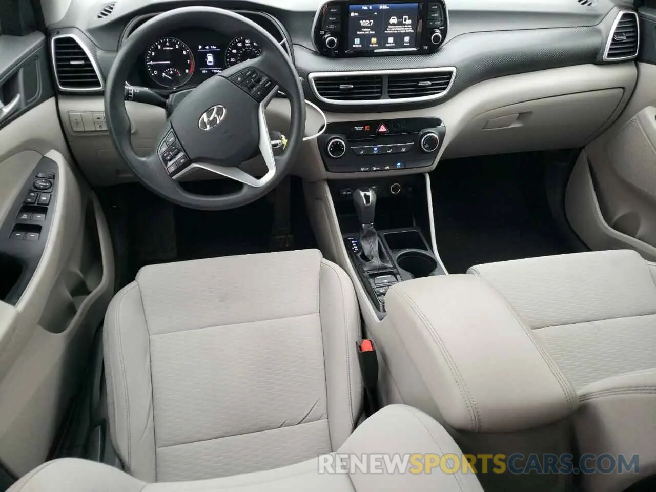 8 Photograph of a damaged car KM8J2CA41LU075901 HYUNDAI TUCSON 2020
