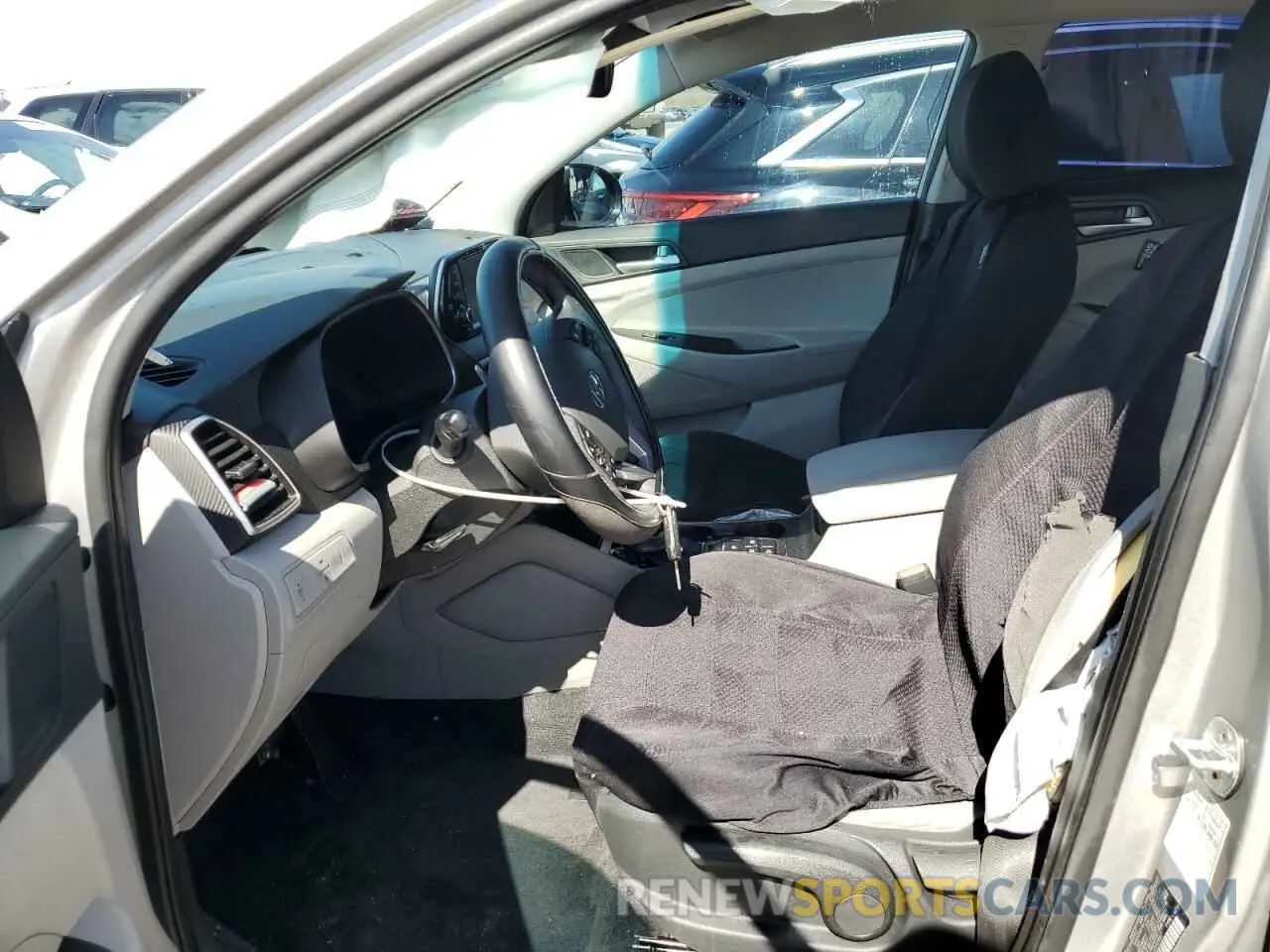 7 Photograph of a damaged car KM8J2CA41LU202887 HYUNDAI TUCSON 2020