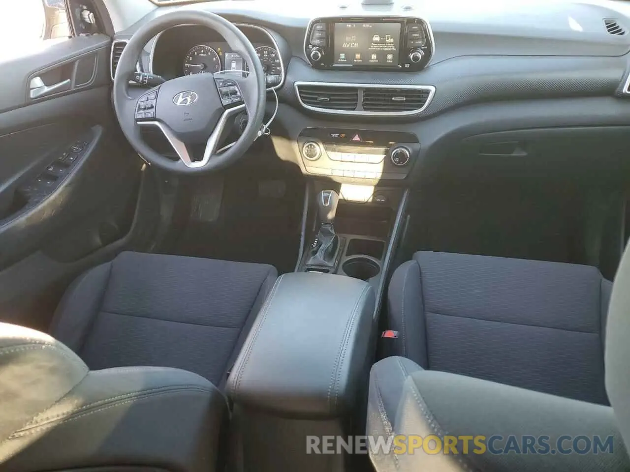 8 Фотография поврежденного автомобиля KM8J2CA43LU132938 HYUNDAI TUCSON 2020