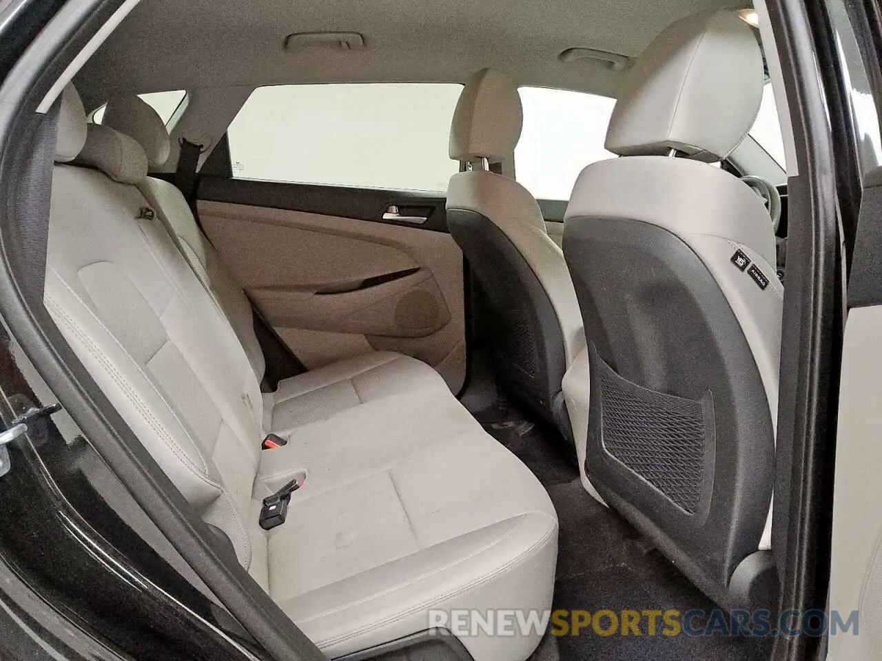 11 Photograph of a damaged car KM8J2CA44LU277969 HYUNDAI TUCSON 2020