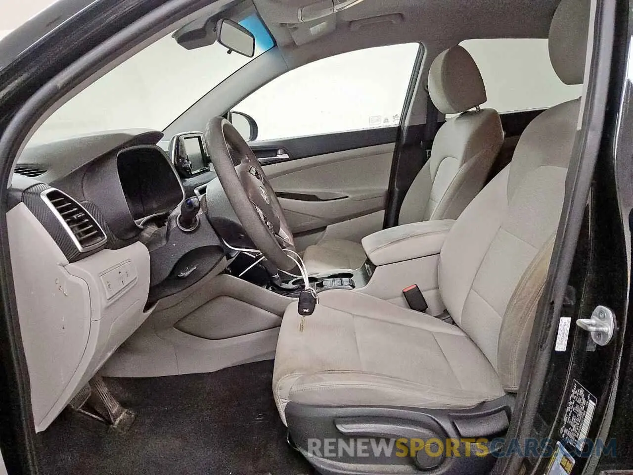 7 Photograph of a damaged car KM8J2CA44LU277969 HYUNDAI TUCSON 2020