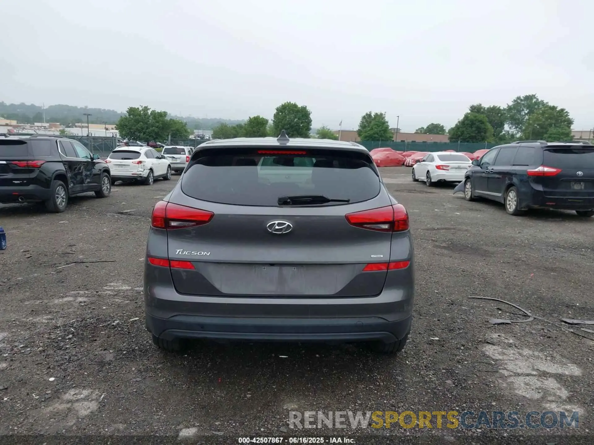 17 Photograph of a damaged car KM8J2CA45LU161342 HYUNDAI TUCSON 2020
