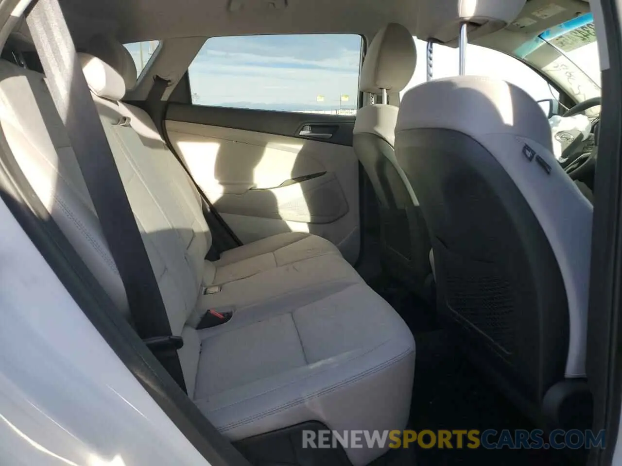12 Photograph of a damaged car KM8J2CA46LU225789 HYUNDAI TUCSON 2020