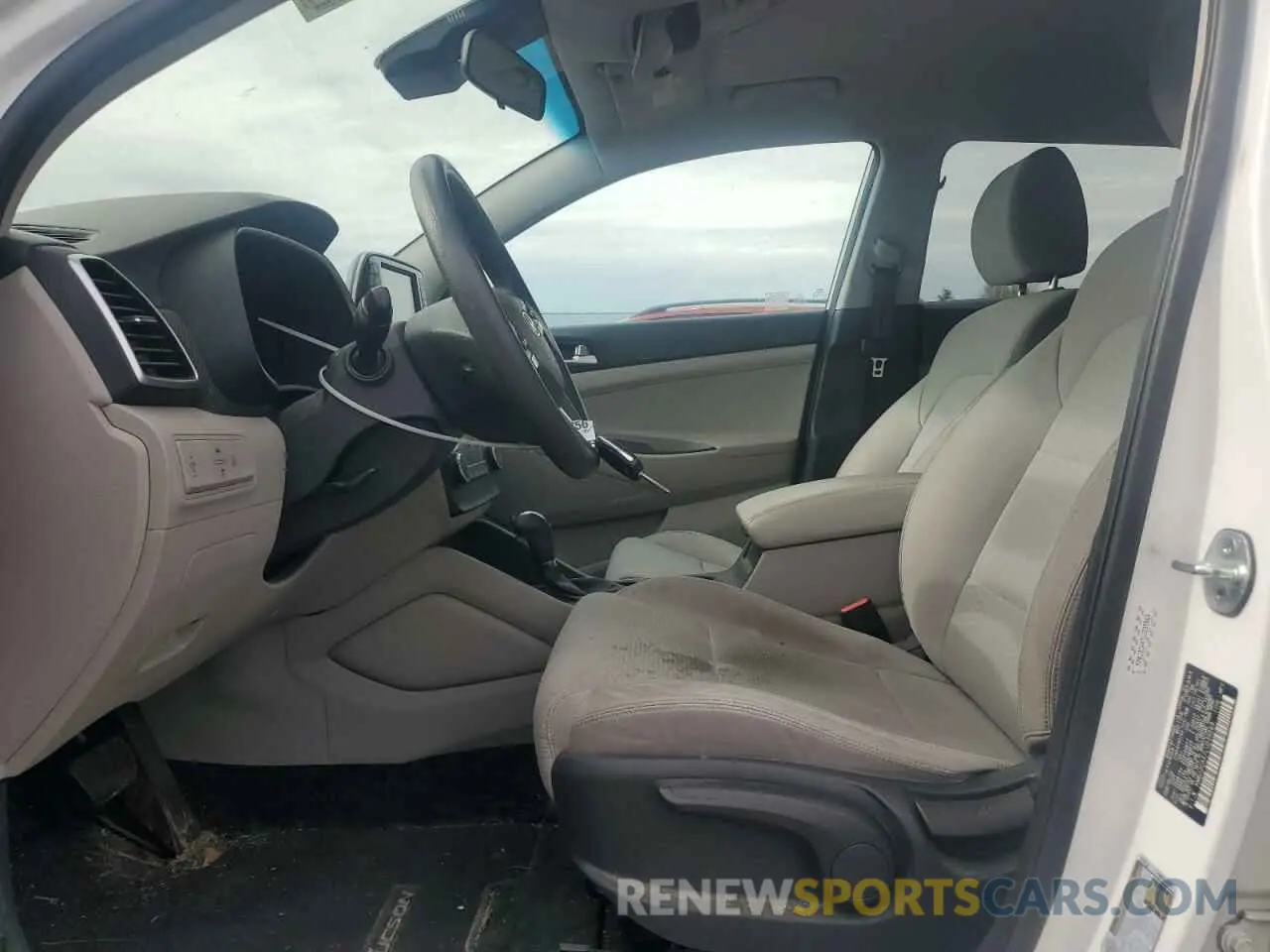 7 Photograph of a damaged car KM8J2CA47LU239569 HYUNDAI TUCSON 2020