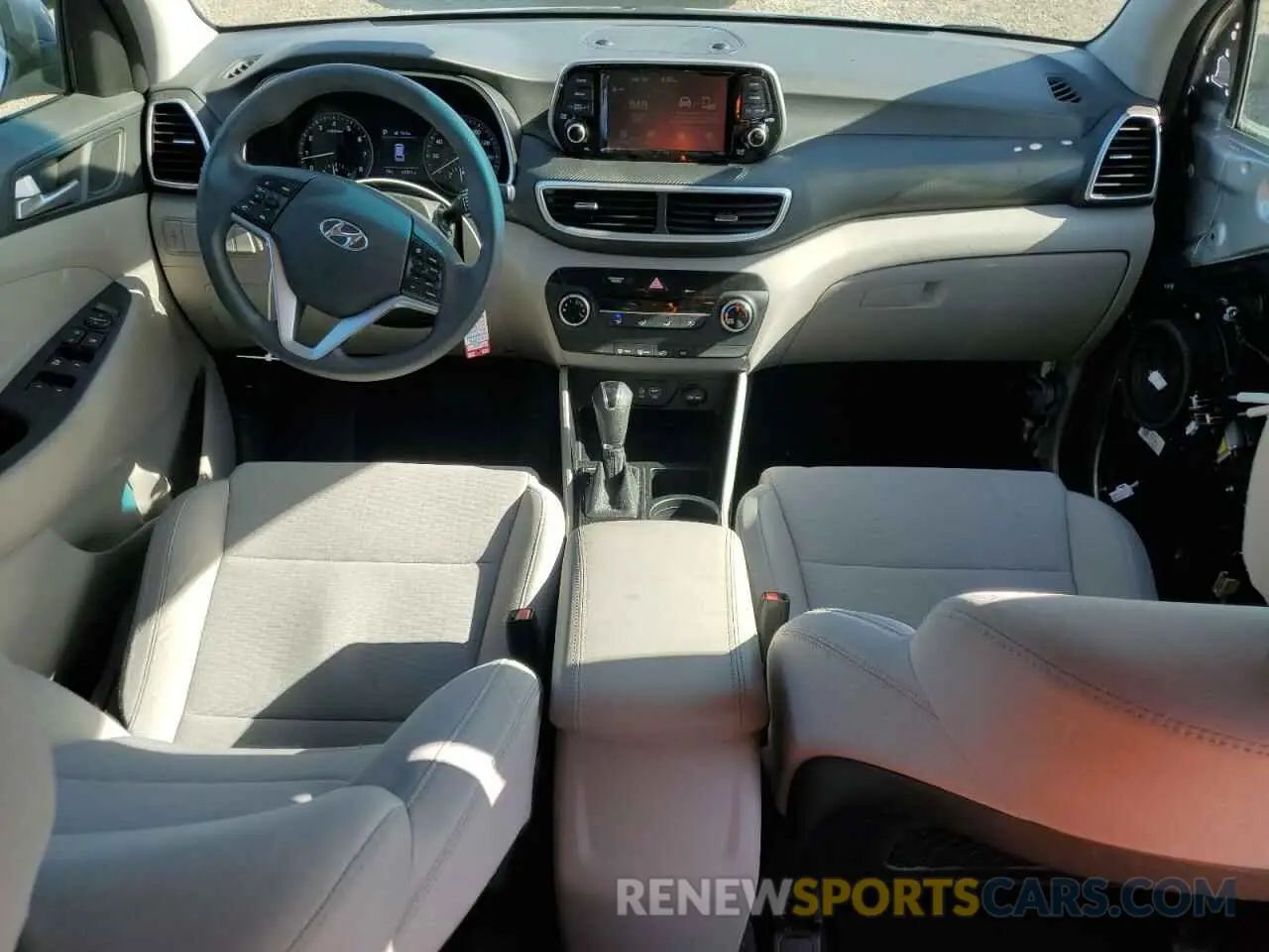 8 Photograph of a damaged car KM8J2CA49LU278096 HYUNDAI TUCSON 2020