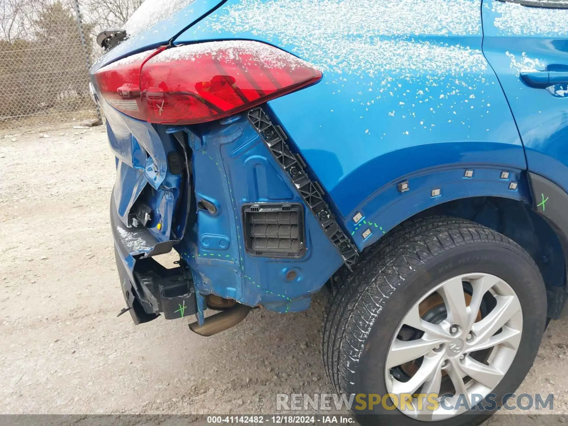18 Photograph of a damaged car KM8J2CA4XLU132483 HYUNDAI TUCSON 2020