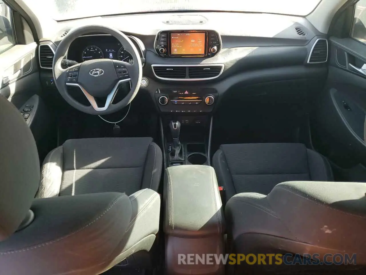 8 Photograph of a damaged car KM8J33A40LU095344 HYUNDAI TUCSON 2020