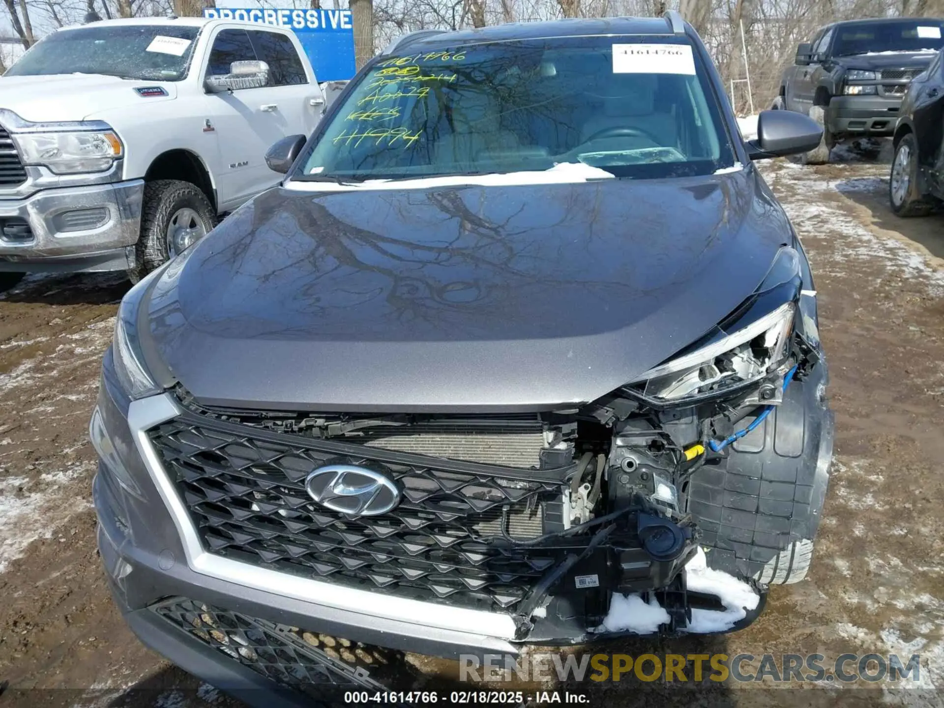 11 Photograph of a damaged car KM8J33A40LU111994 HYUNDAI TUCSON 2020