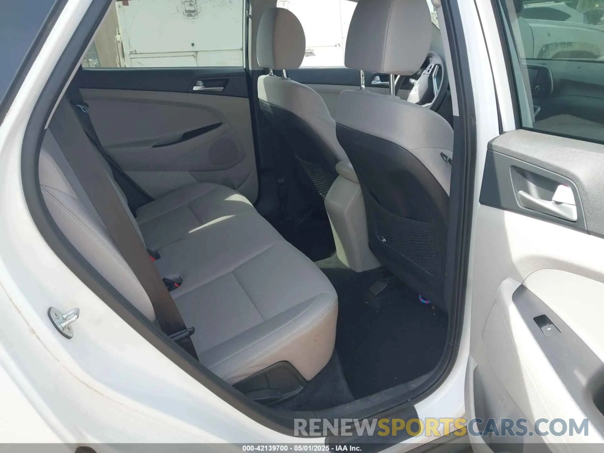 8 Photograph of a damaged car KM8J33A40LU224280 HYUNDAI TUCSON 2020